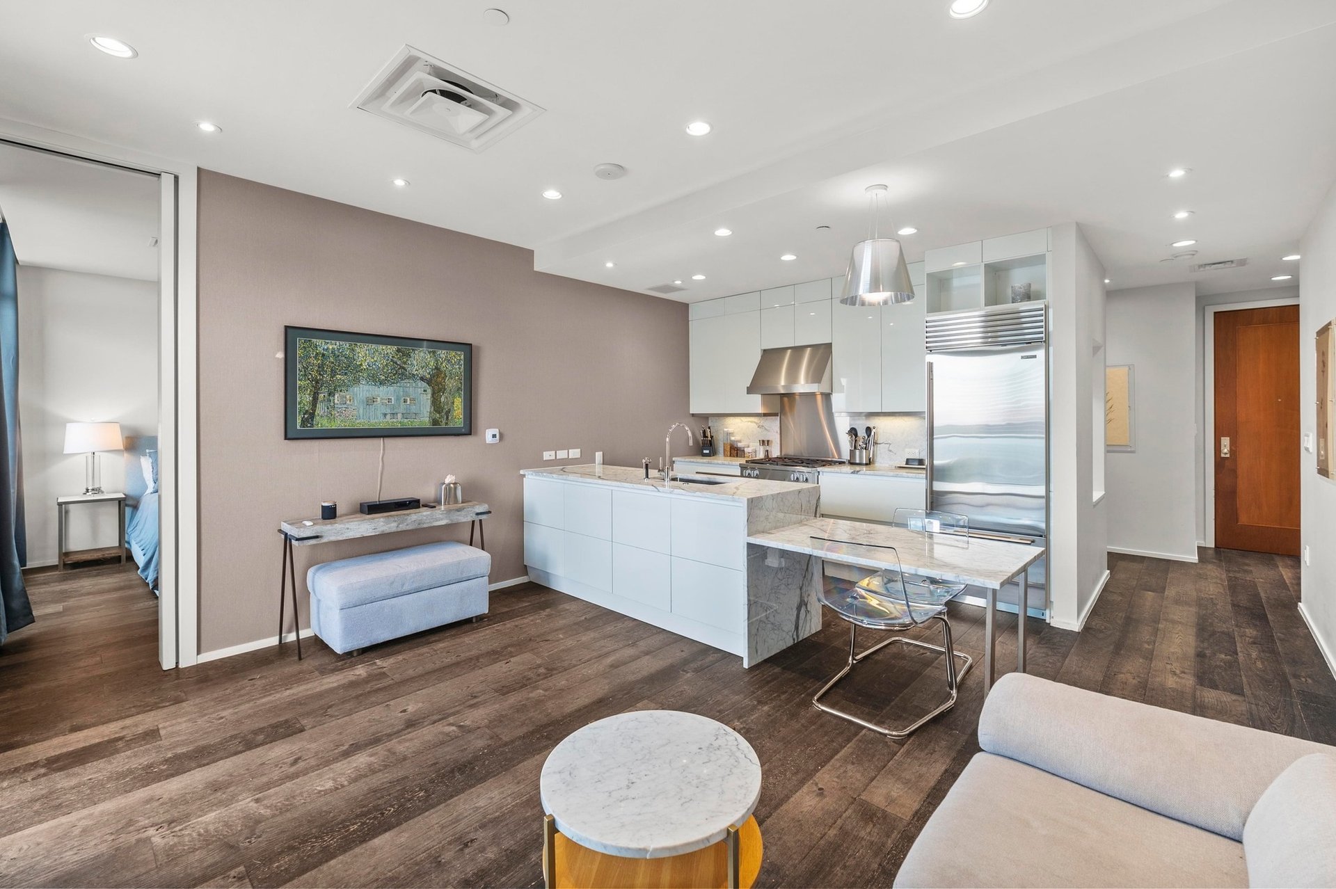 200 Congress Ave #33BB