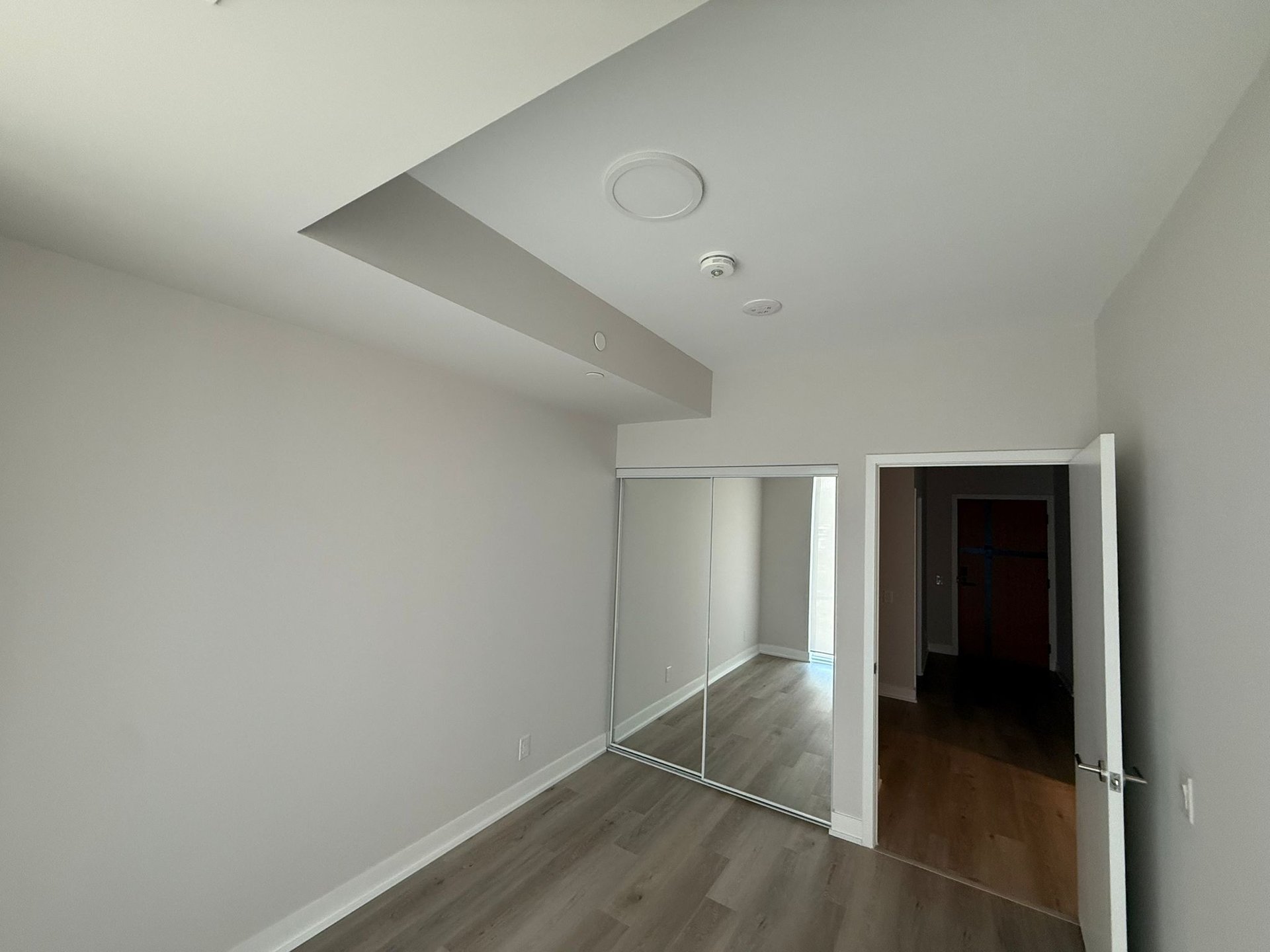 1660 Bloor Street W 514