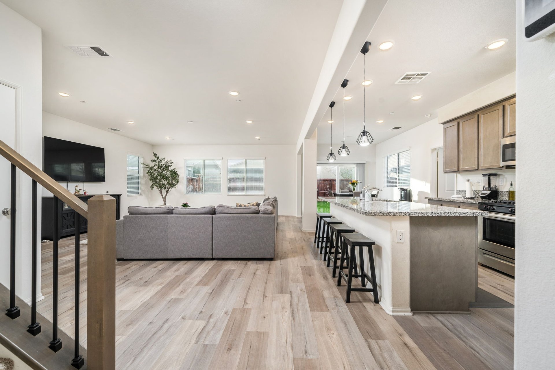 13946 Camino Cinco