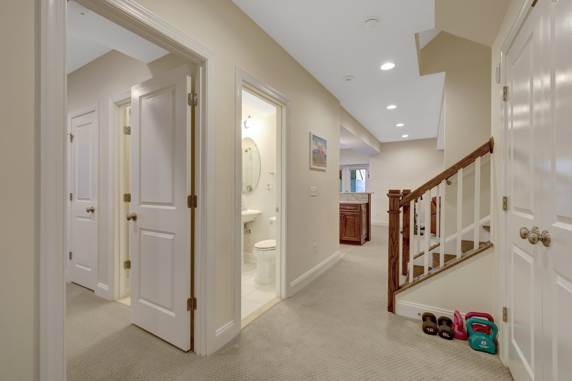 300 Jade Ct NW