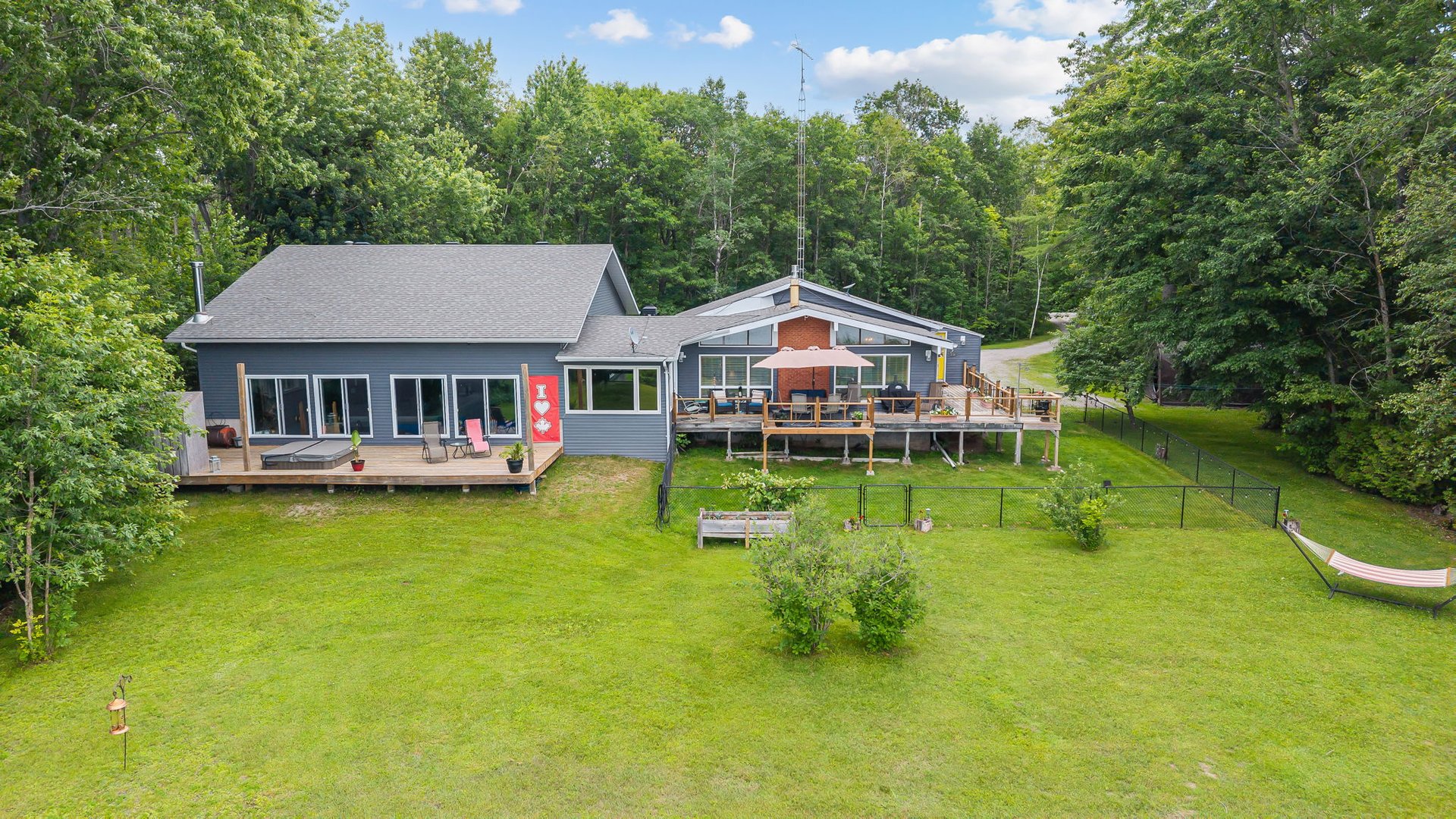 27 Young Street, Kawartha Lakes