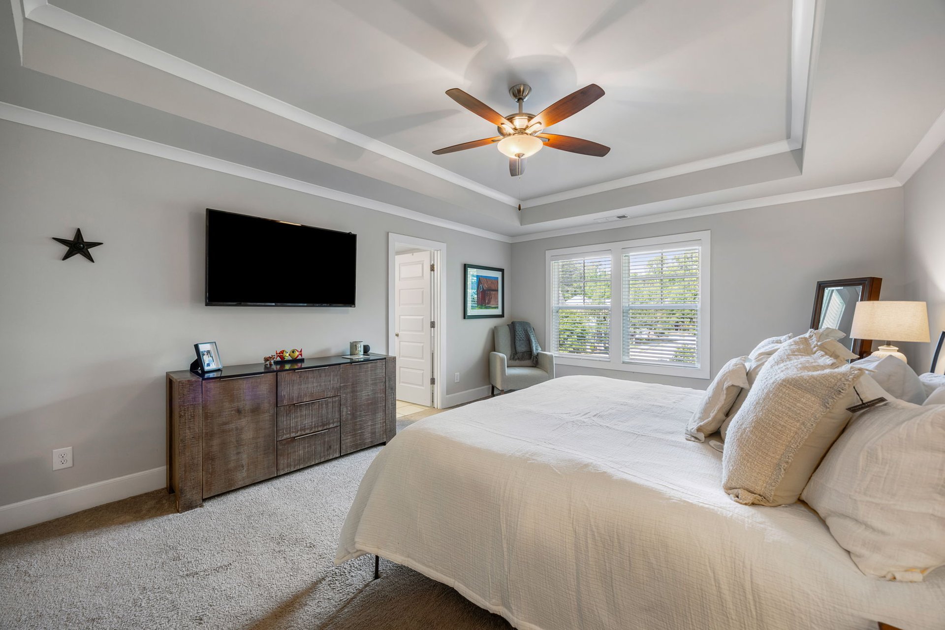 2136 Oak Knob Drive, Decatur, Georgia 30032