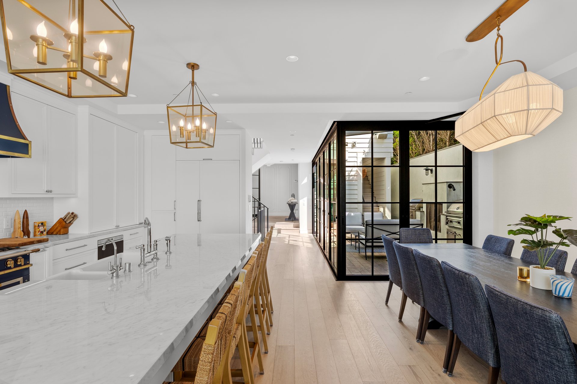 2428 The Strand