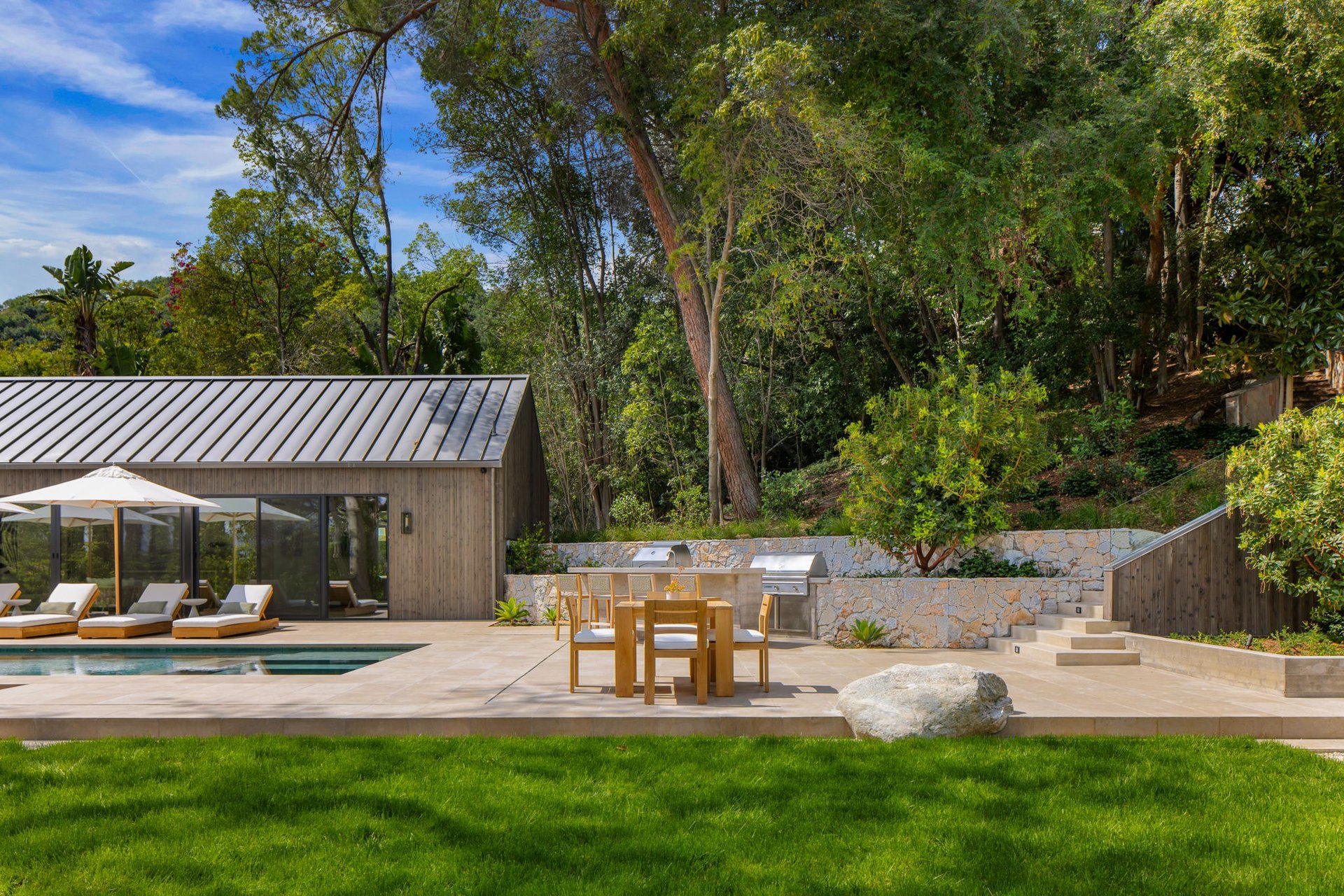 The Viewcrest Lodge in Studio City 