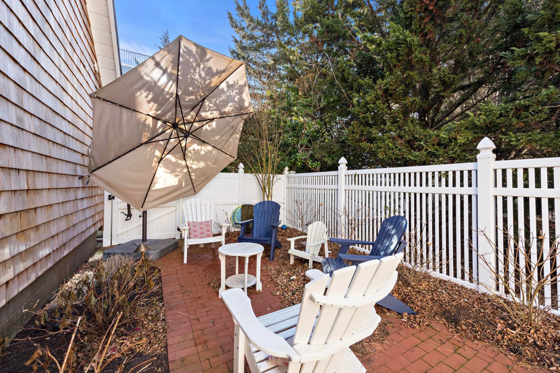 112 8th Street Beach Haven w/Cottage