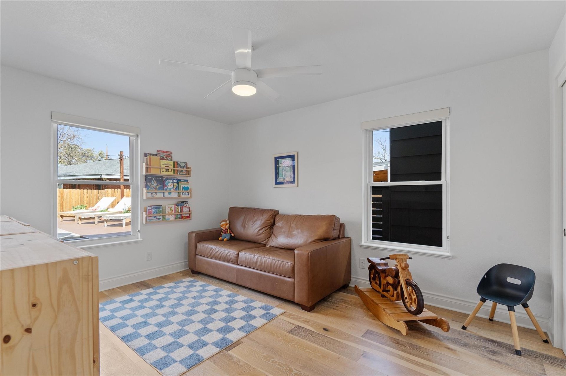 3106 Carlisle Dr