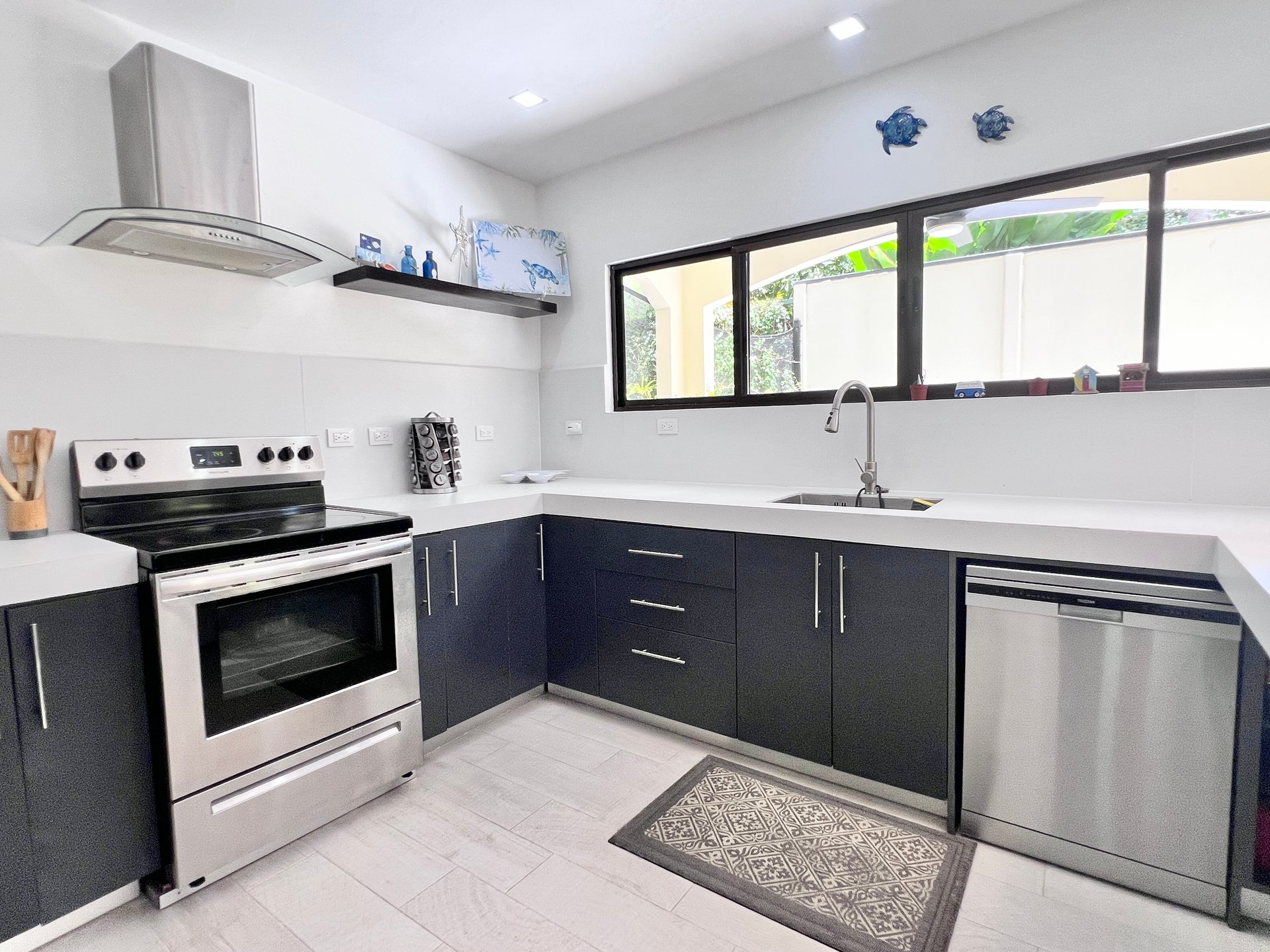 Villa Tortuga, Prime Location Just 5 Minutes from Marina Pez Vela & Shops