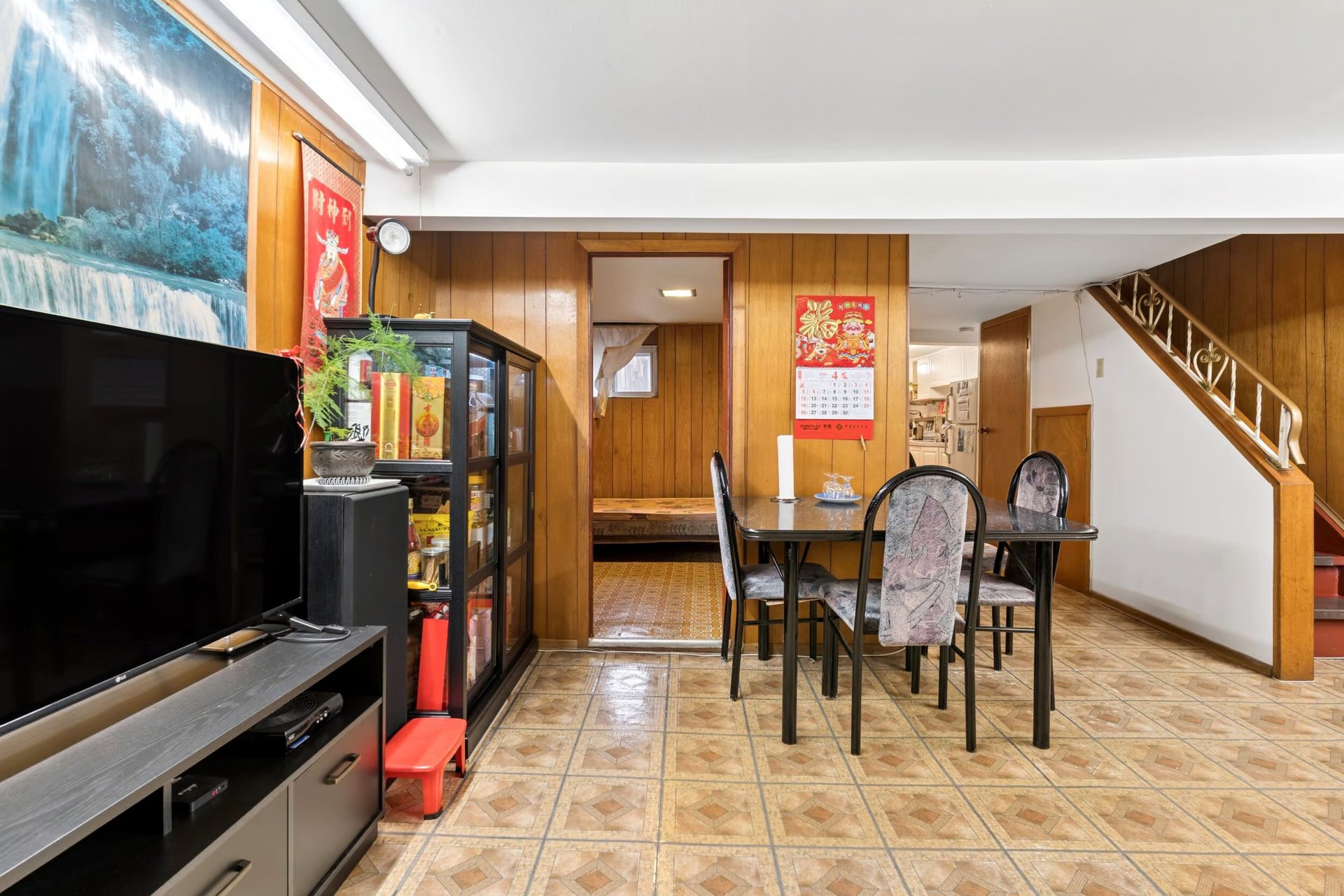183 Gladstone Ave