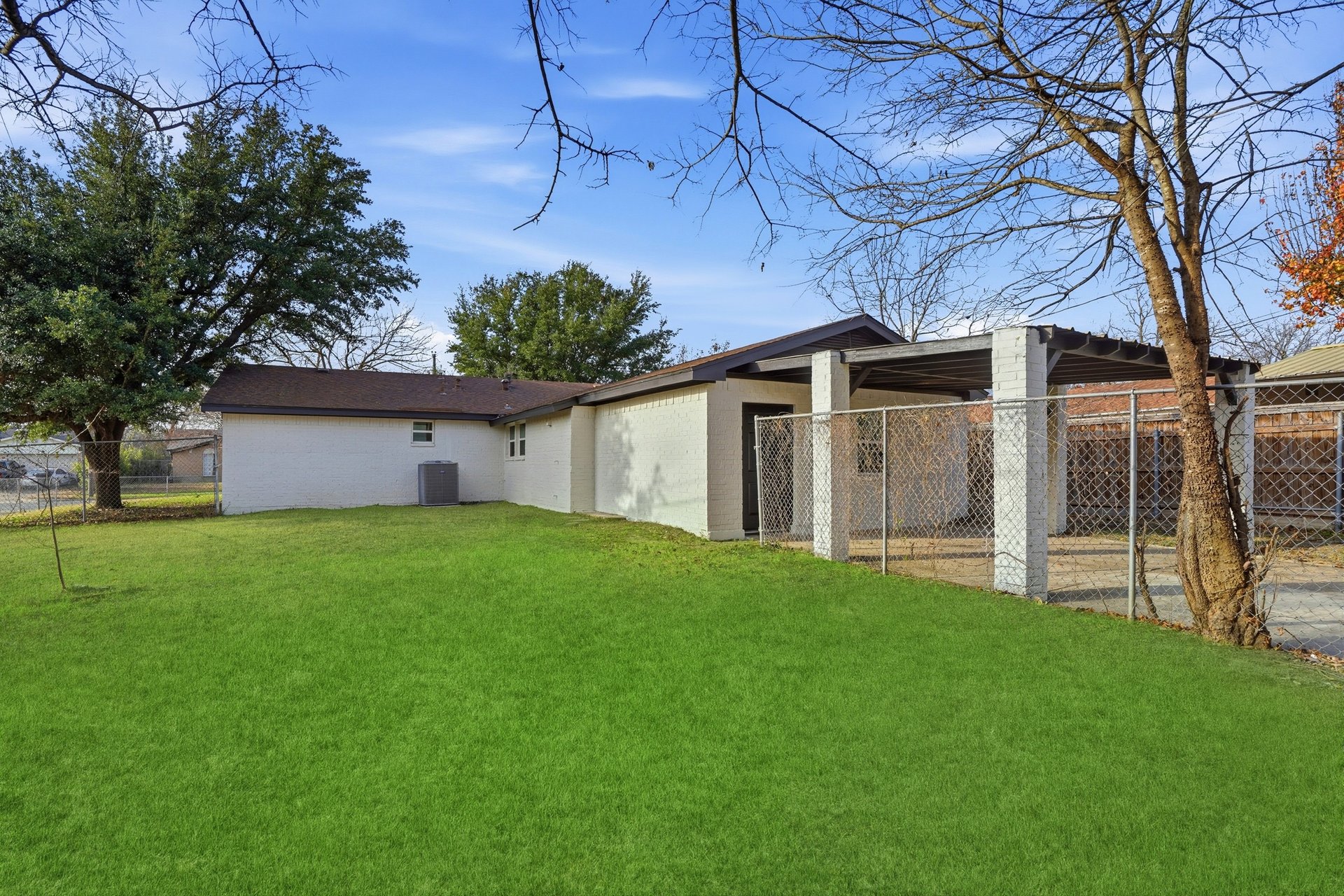 Shorelark Dr