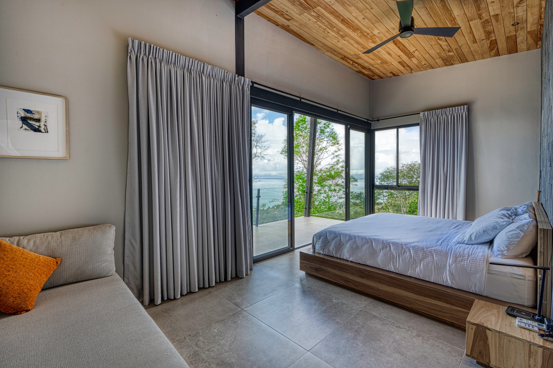 Hermosa Retreat Villa in the Heart of Costa Rica