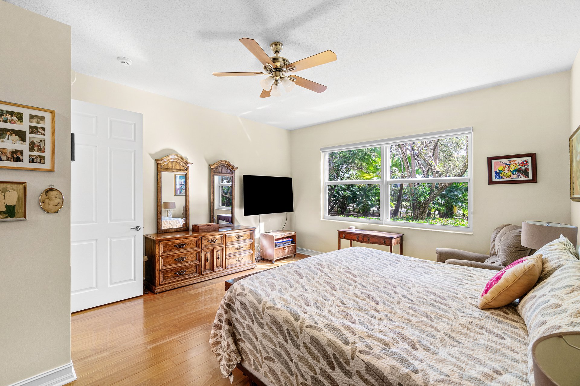 6200 Island Bend A
