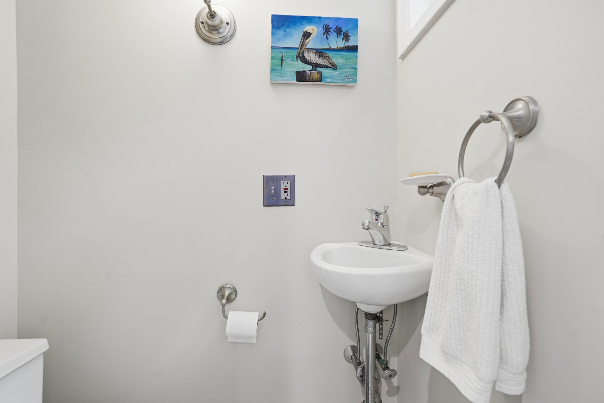 11 Upper Lakeshore Drive