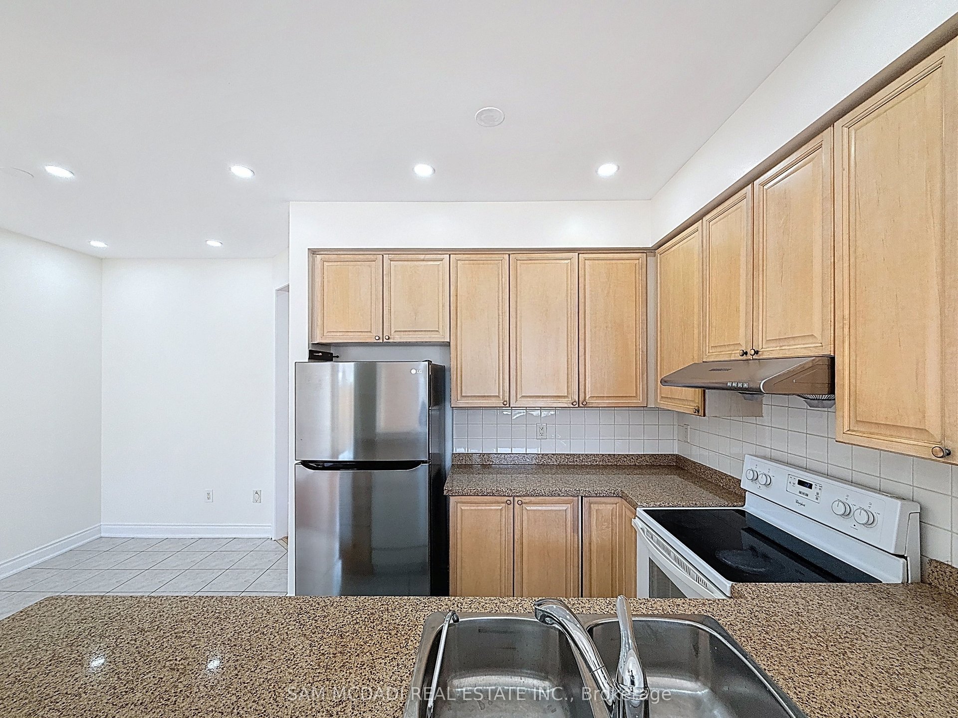 1354 Weir Chase 
