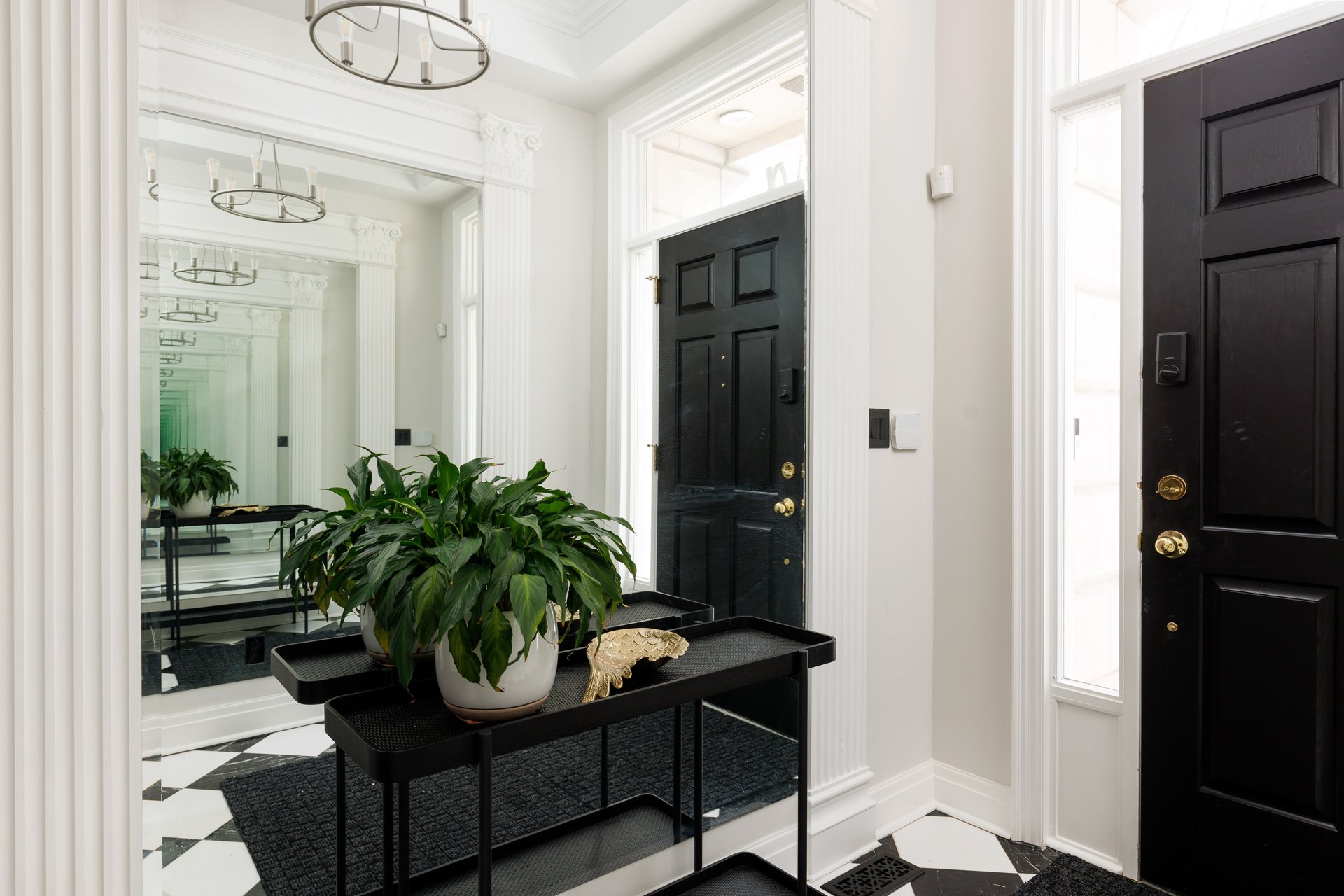 Casa Loma Townhouse