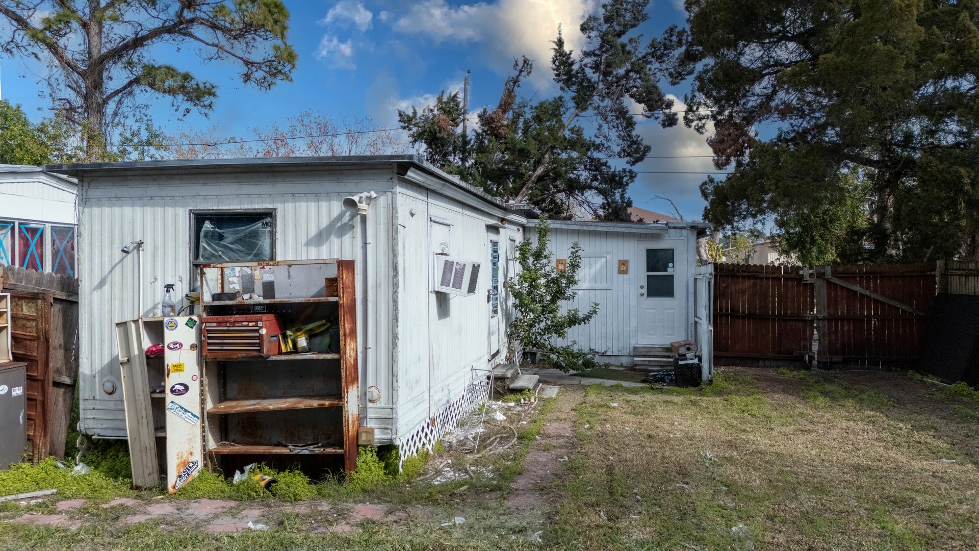 5545 VAN DOREN AVE