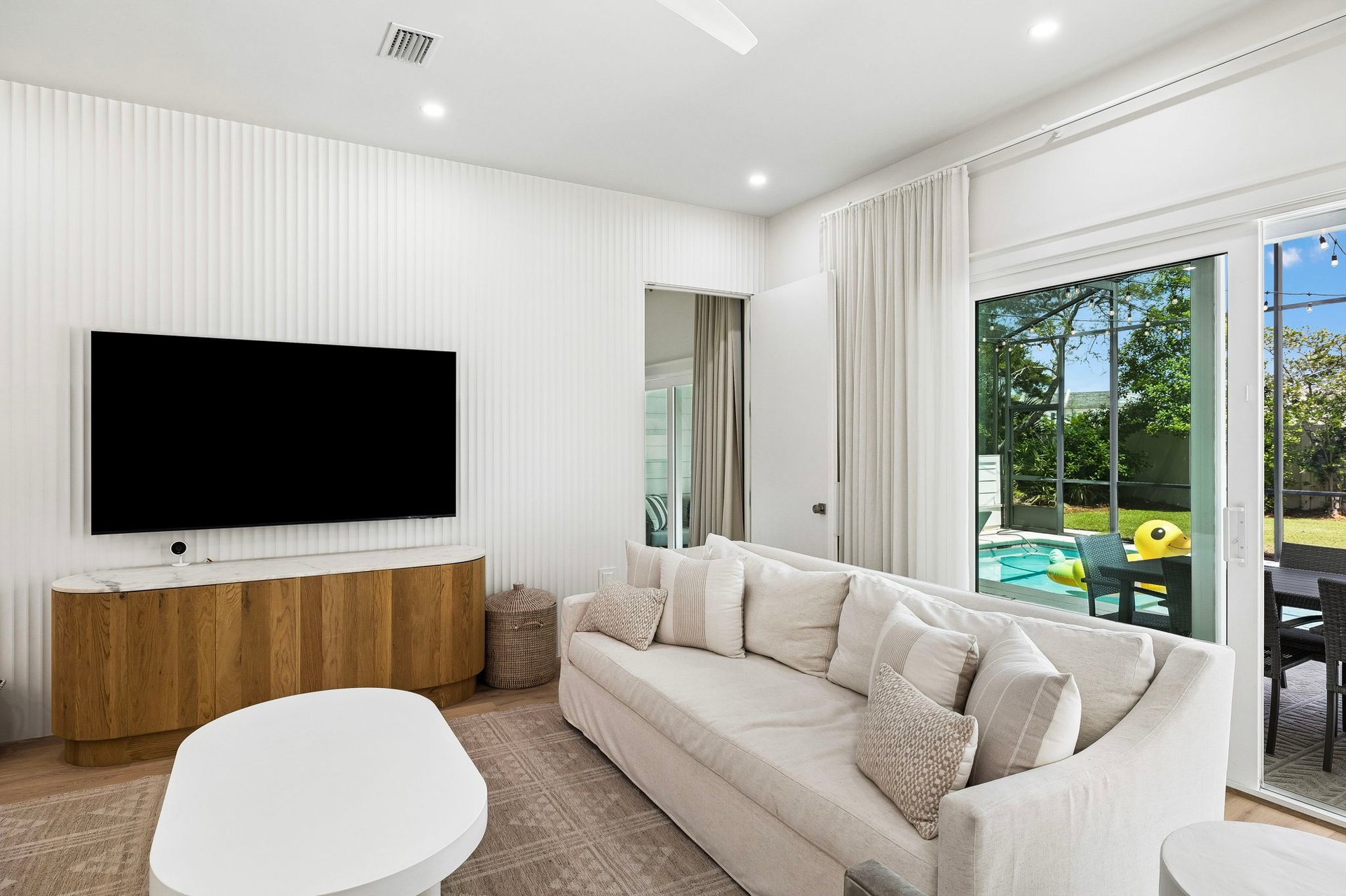 The Sand Cliffs Coastal Retreat