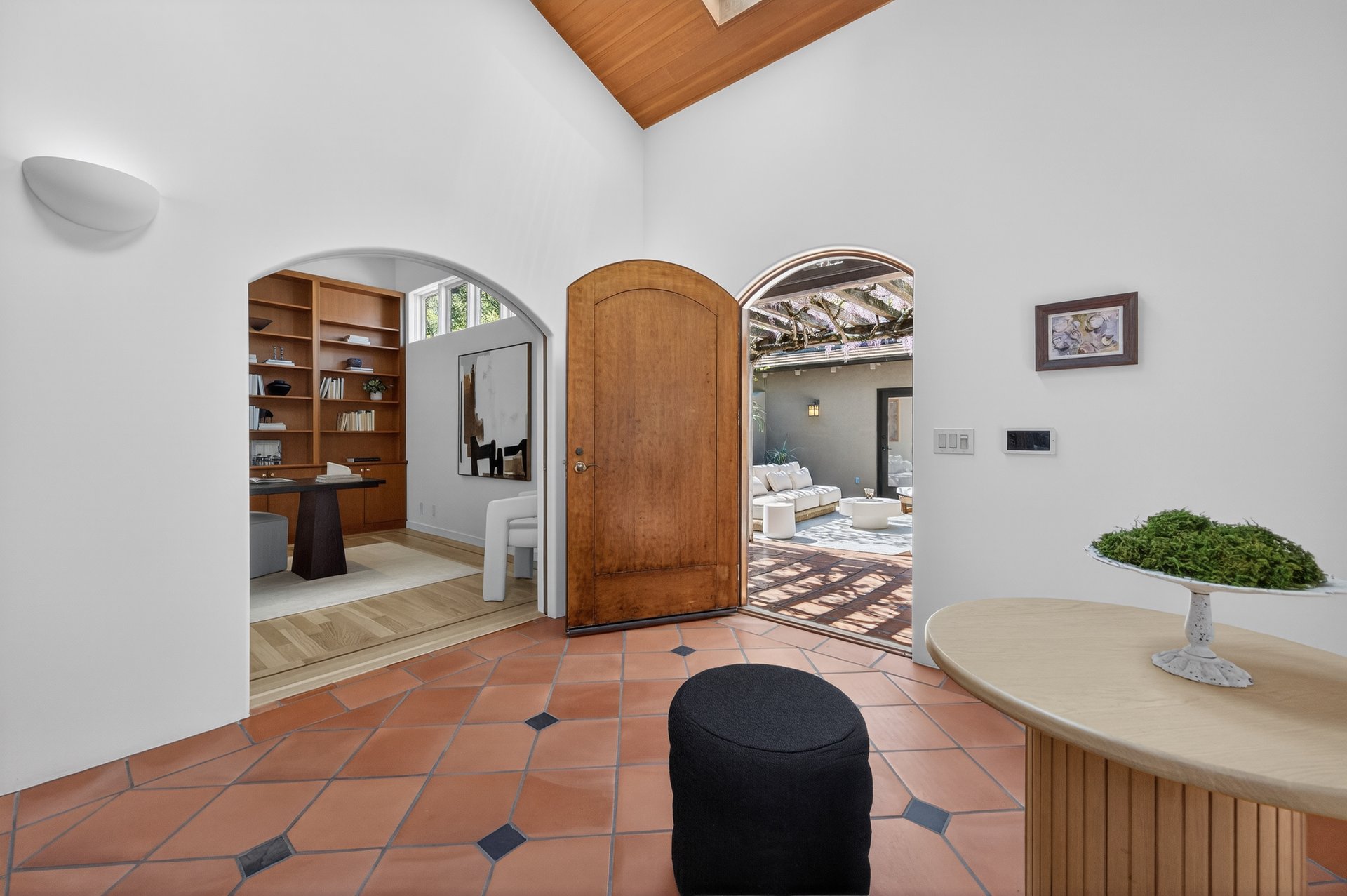25 Wood Acres Ct