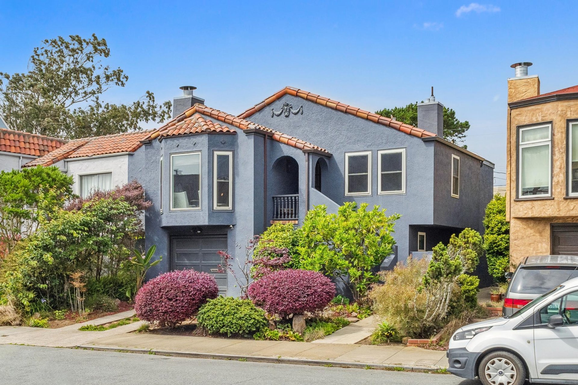155 Evelyn Way