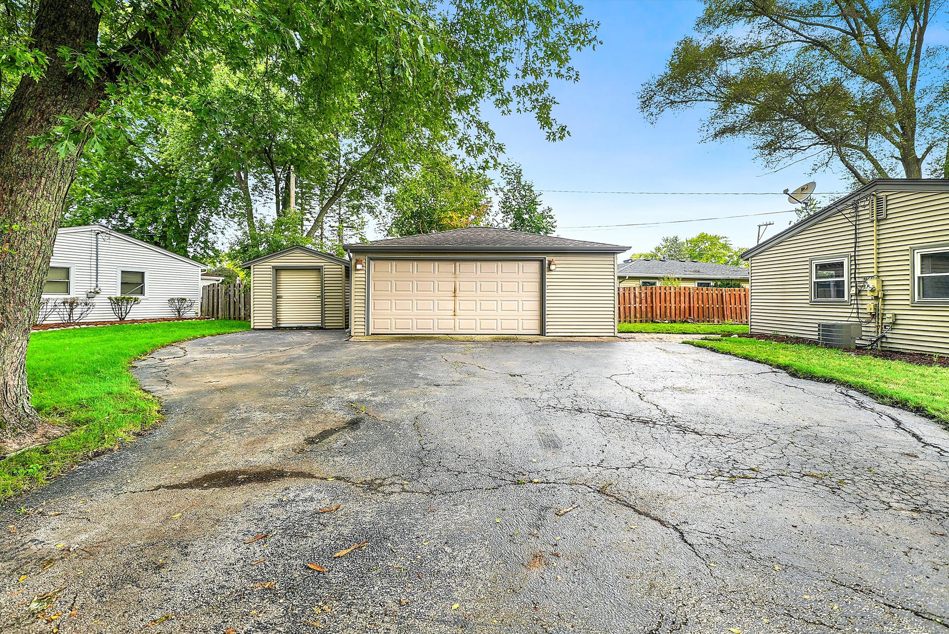 Private Address, Wauconda, IL 60084