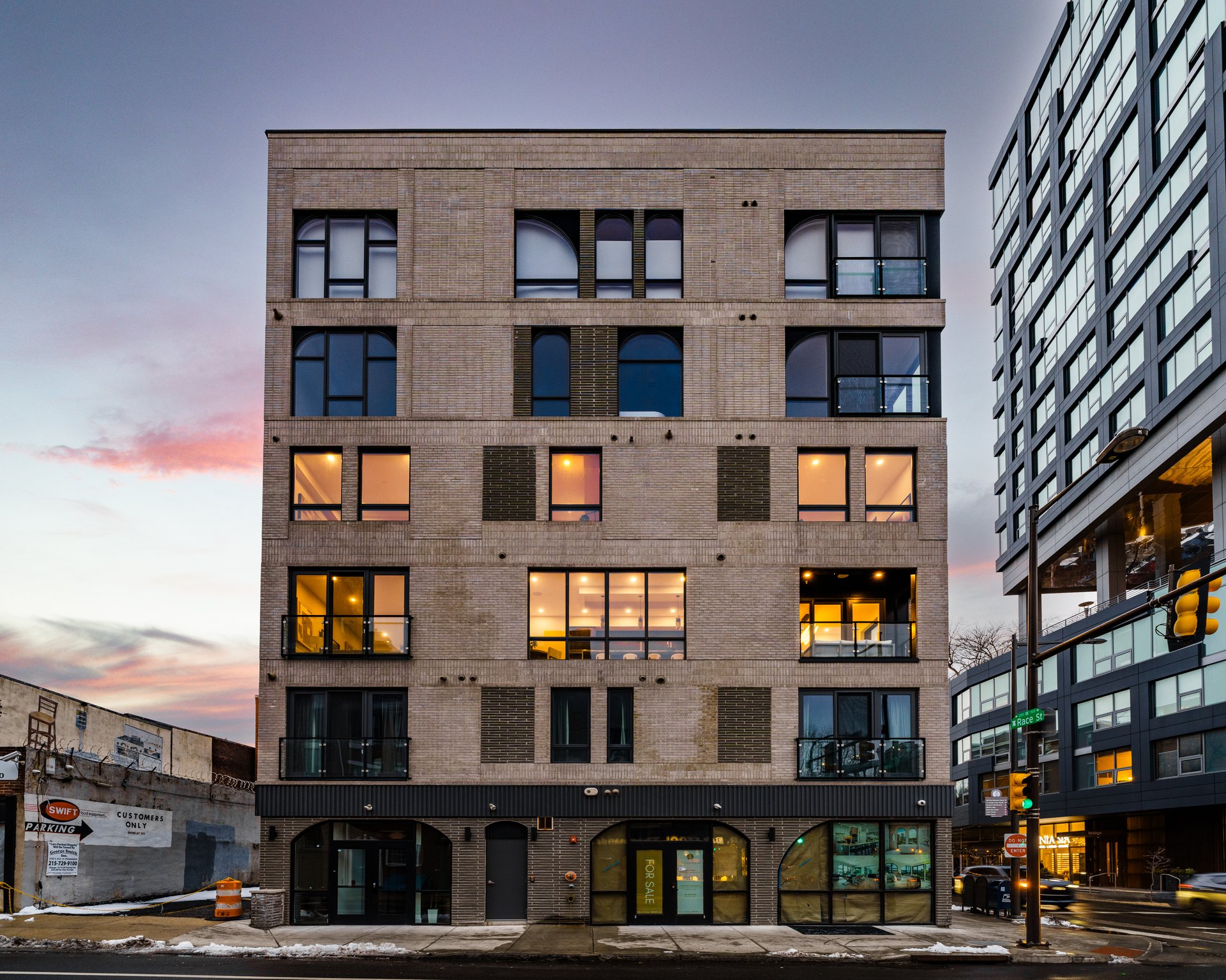 160-64 N 2nd Street #3R, Philadelphia, PA 19106