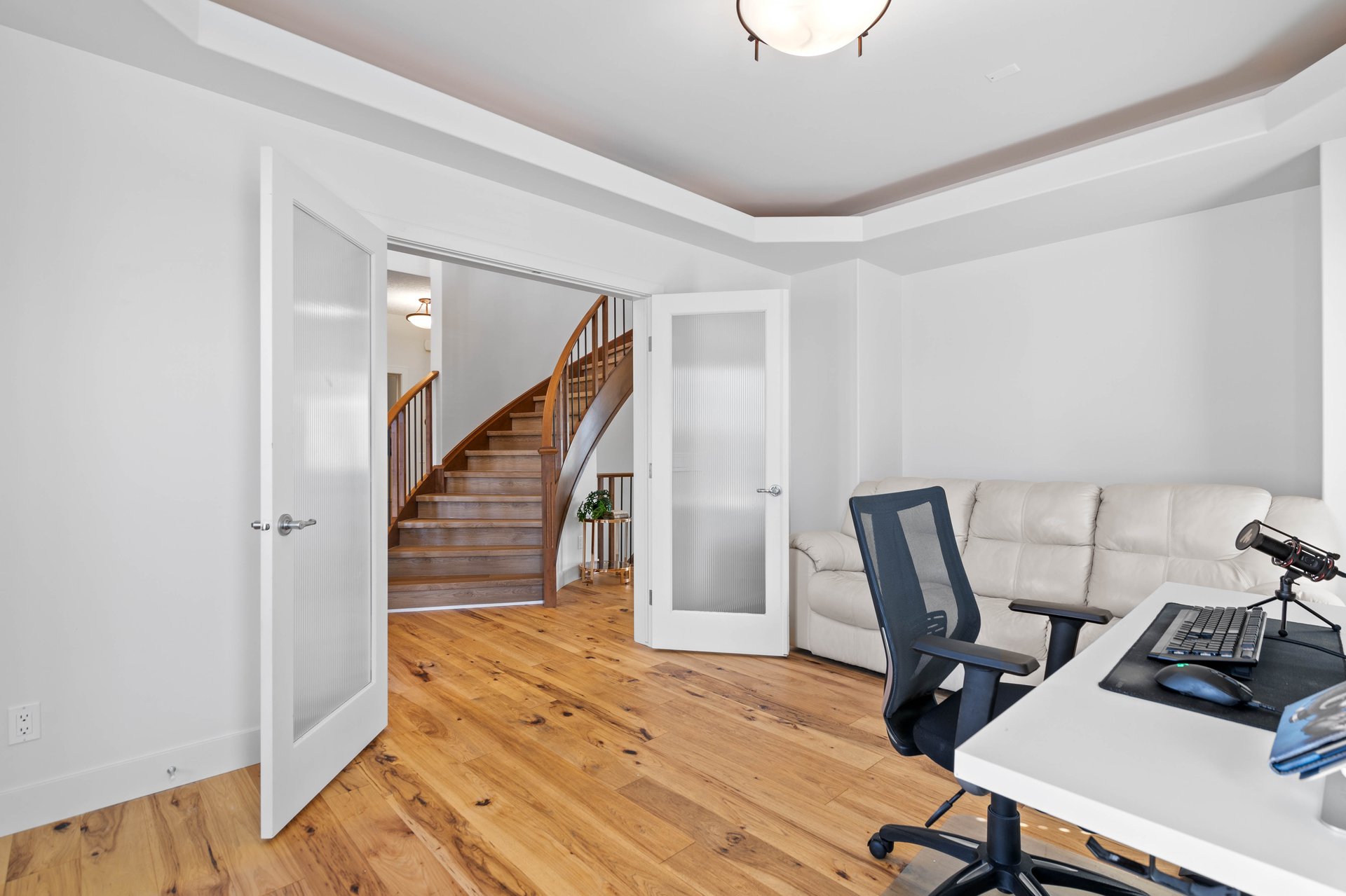 123 Wentworth Court SW