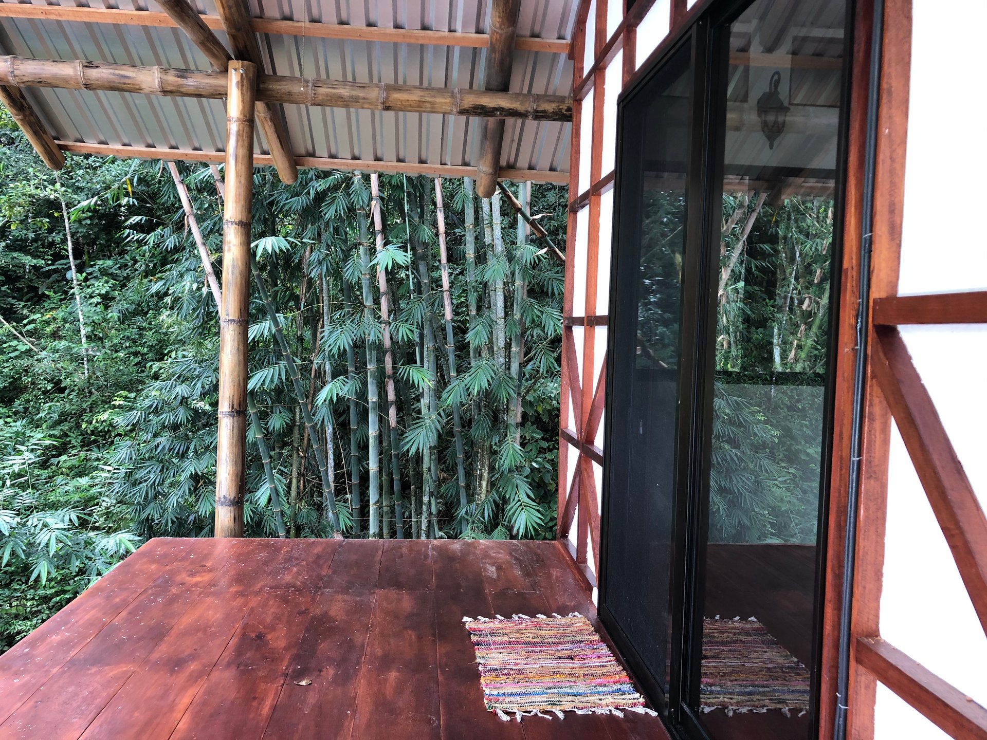 CASCADA ELYSIANA – ECO-RETREAT WITH HUGE WATERFALL