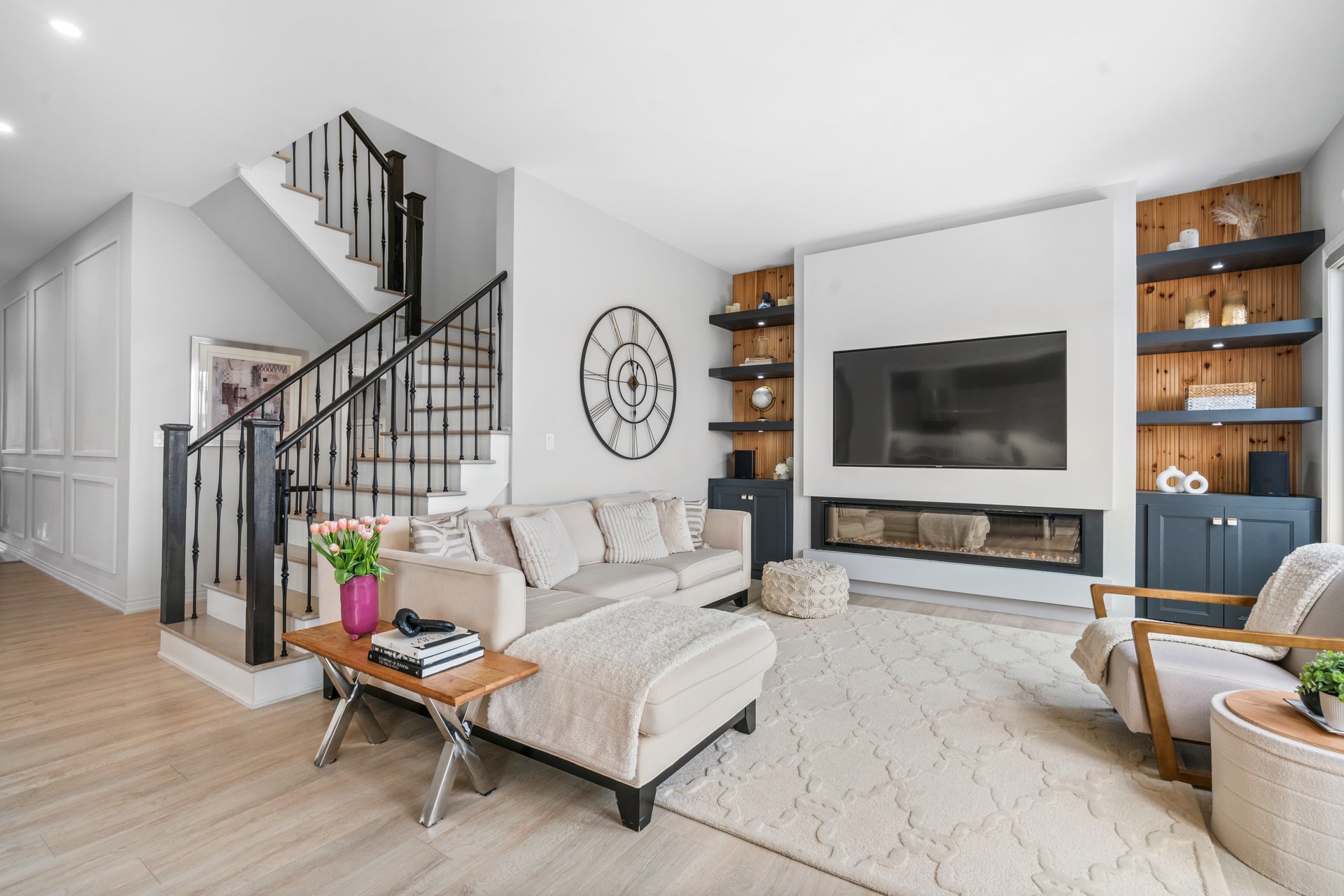 79 Turner Drive E