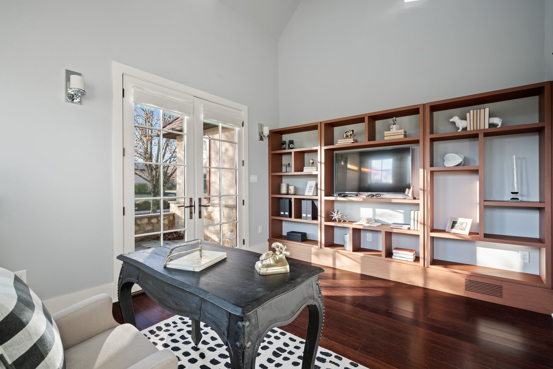 2687 Avenue Du Vlg