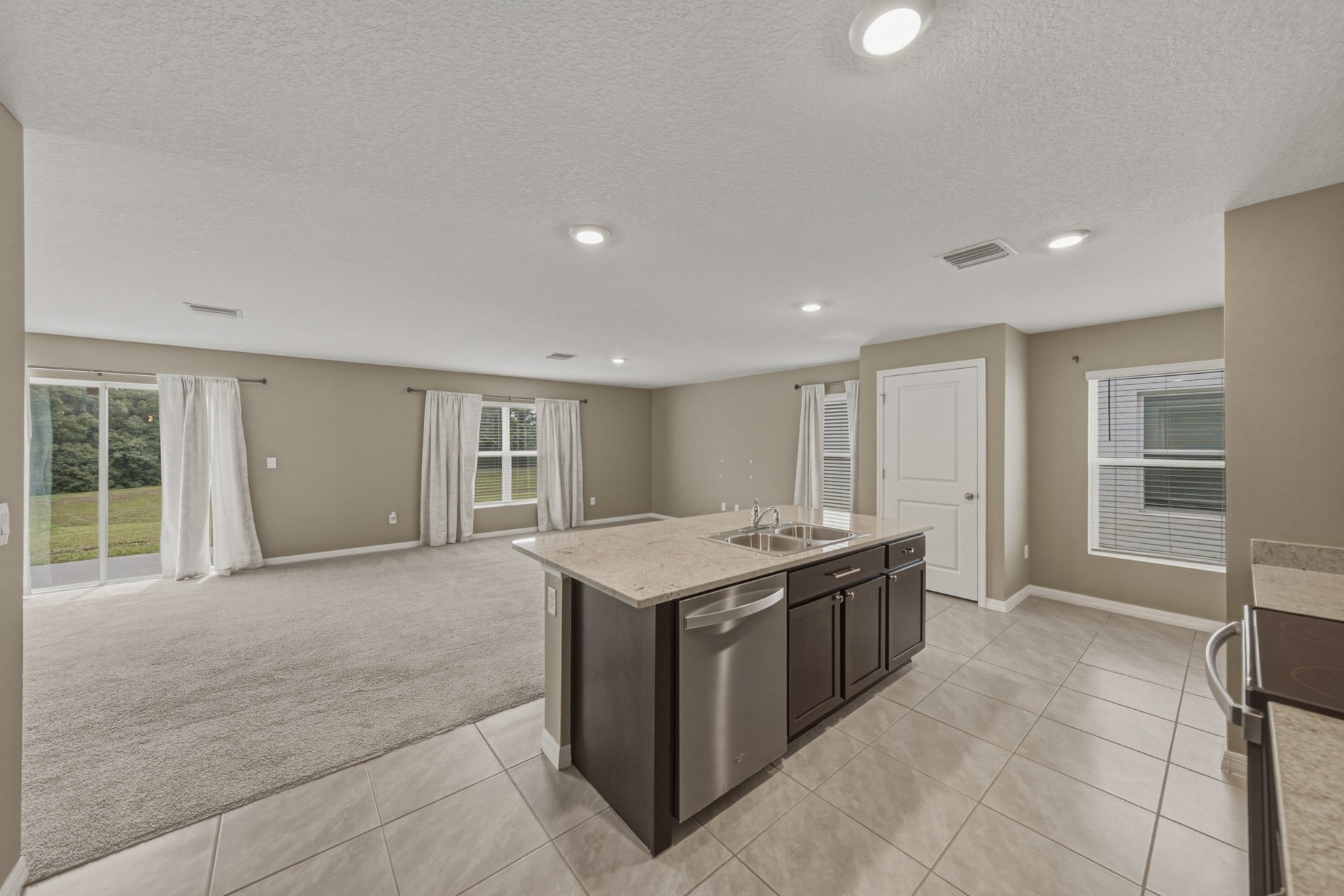 13648 WHISKEY DAISY DR