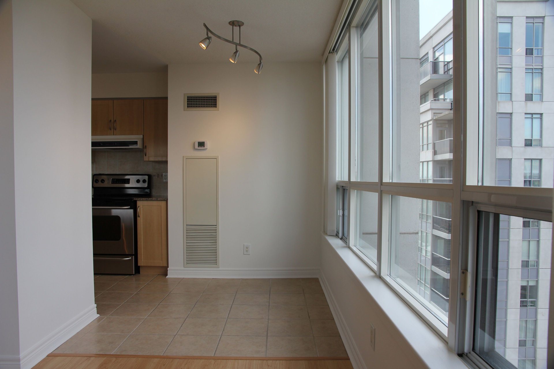 Exceptional Corner Suite 