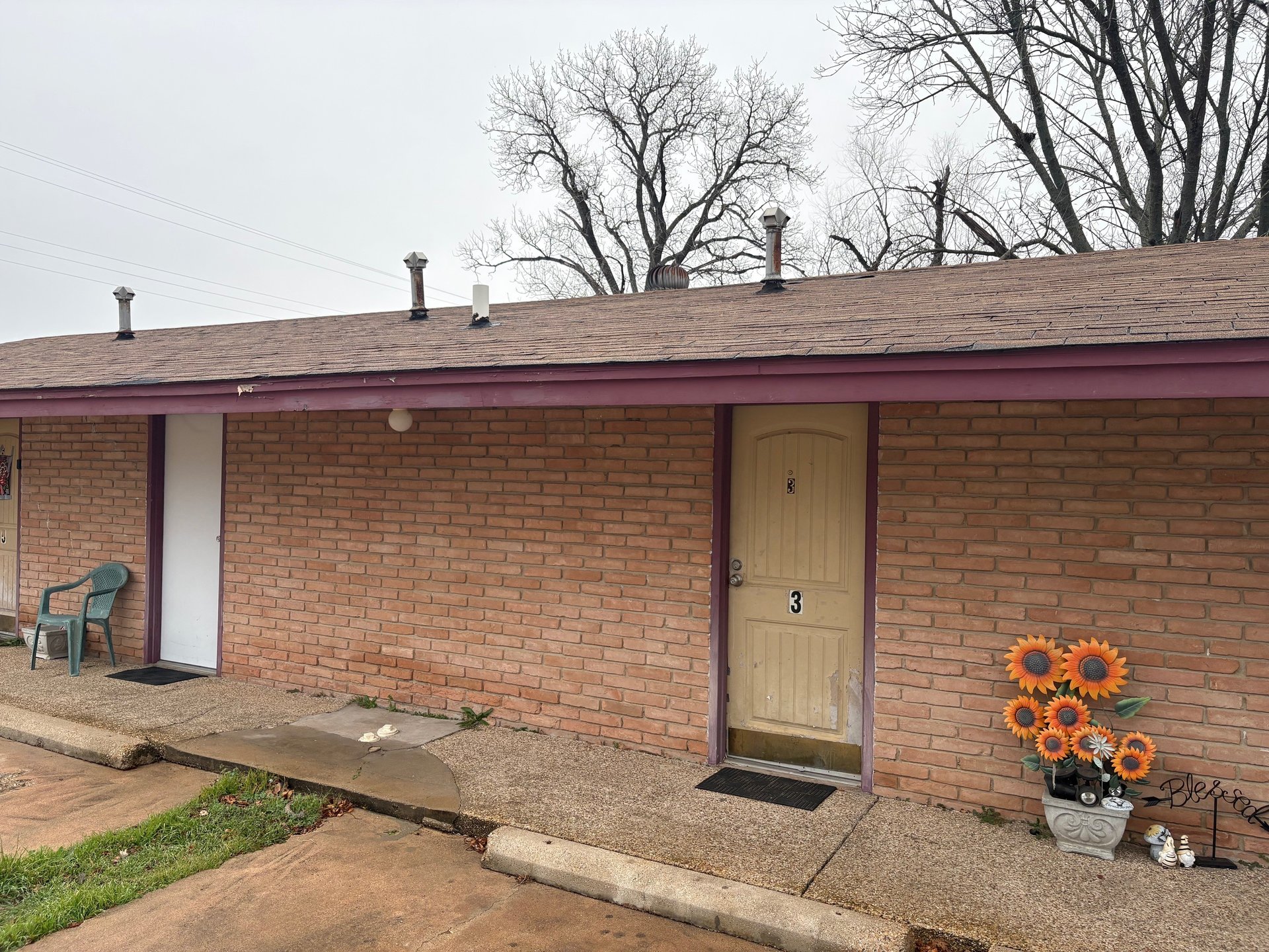 1201 E Texas Ave