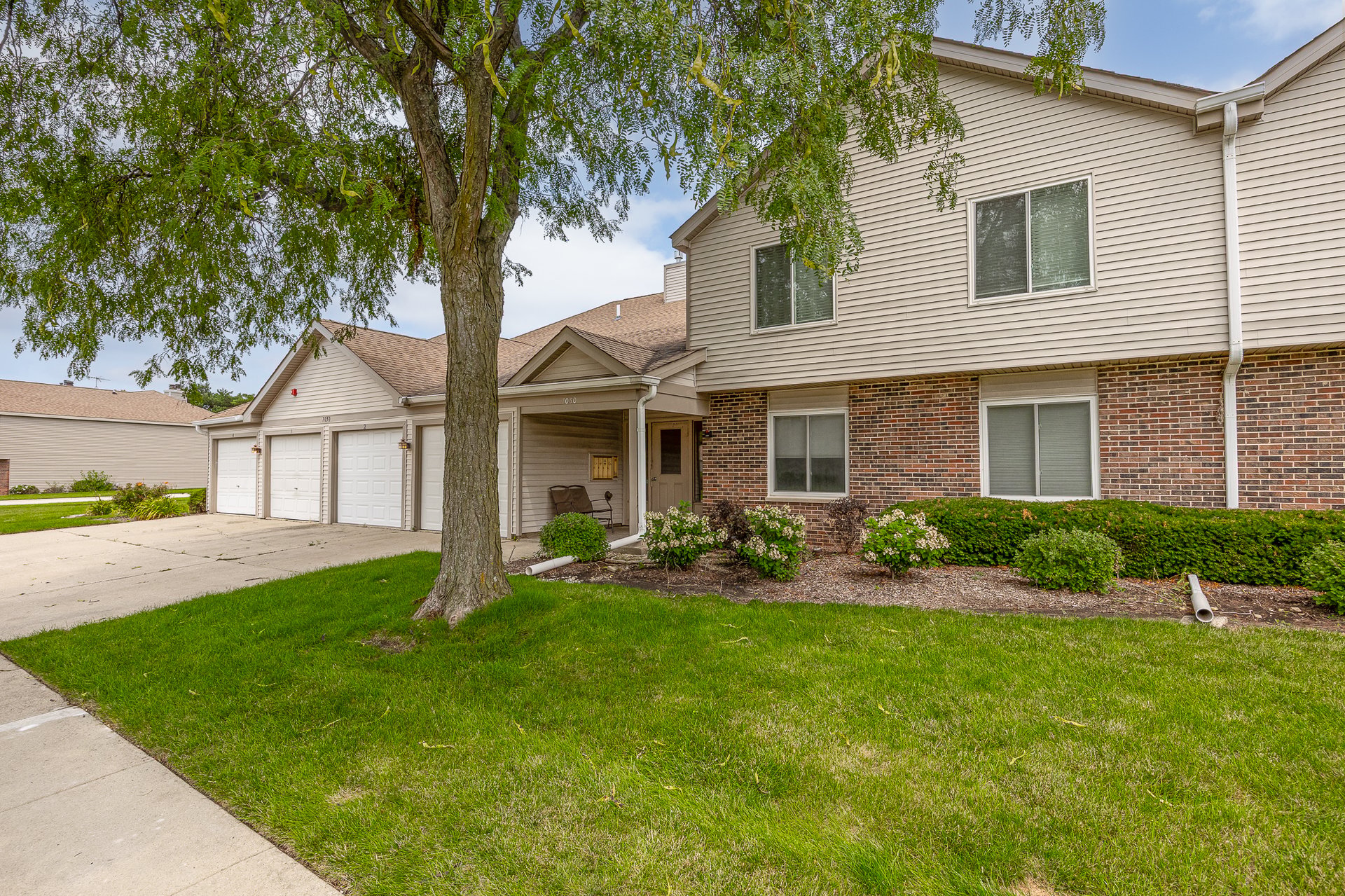 7050 Newport Dr Unit 101