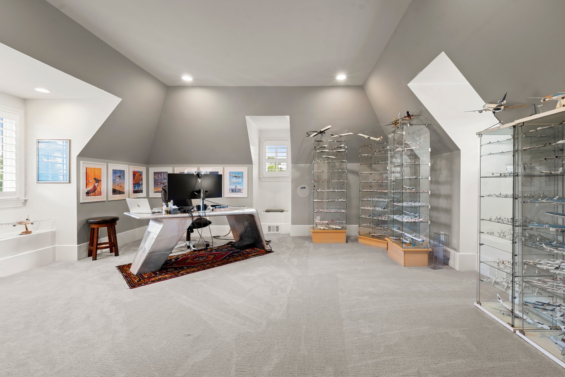  10160 Cedar Ridge Drive