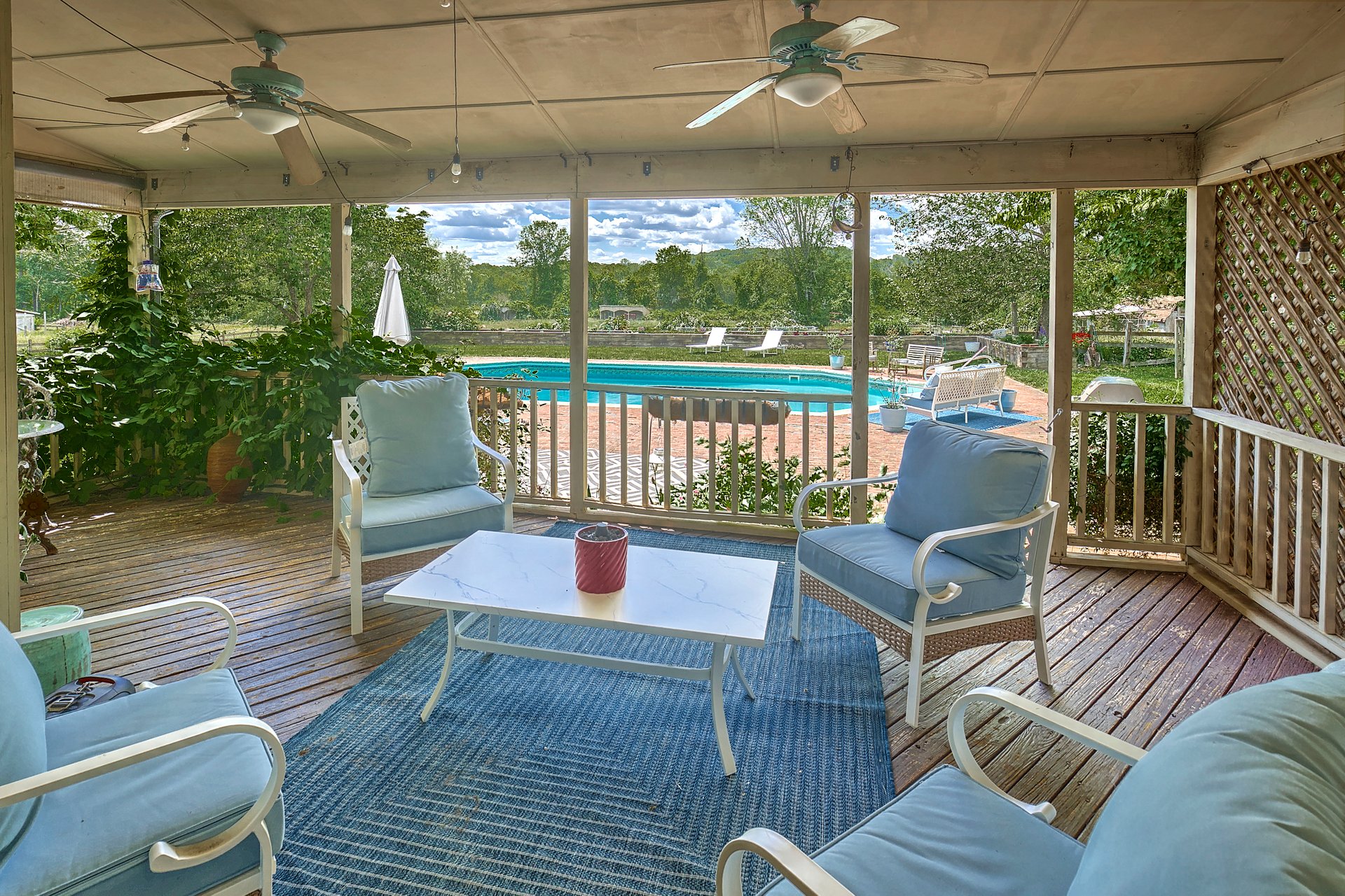13 Farmersville Rd