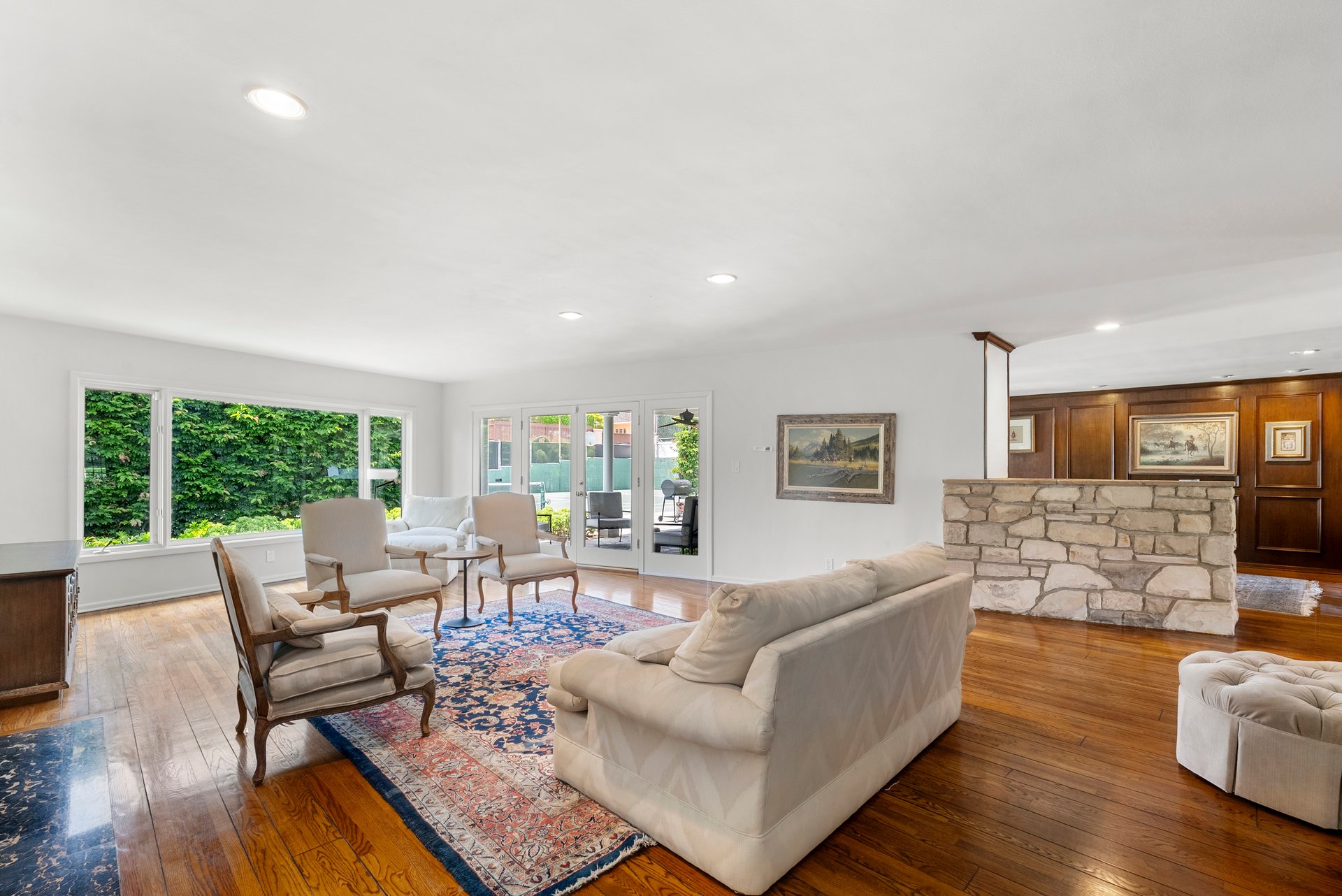 717 N Alta Dr, Beverly Hills
