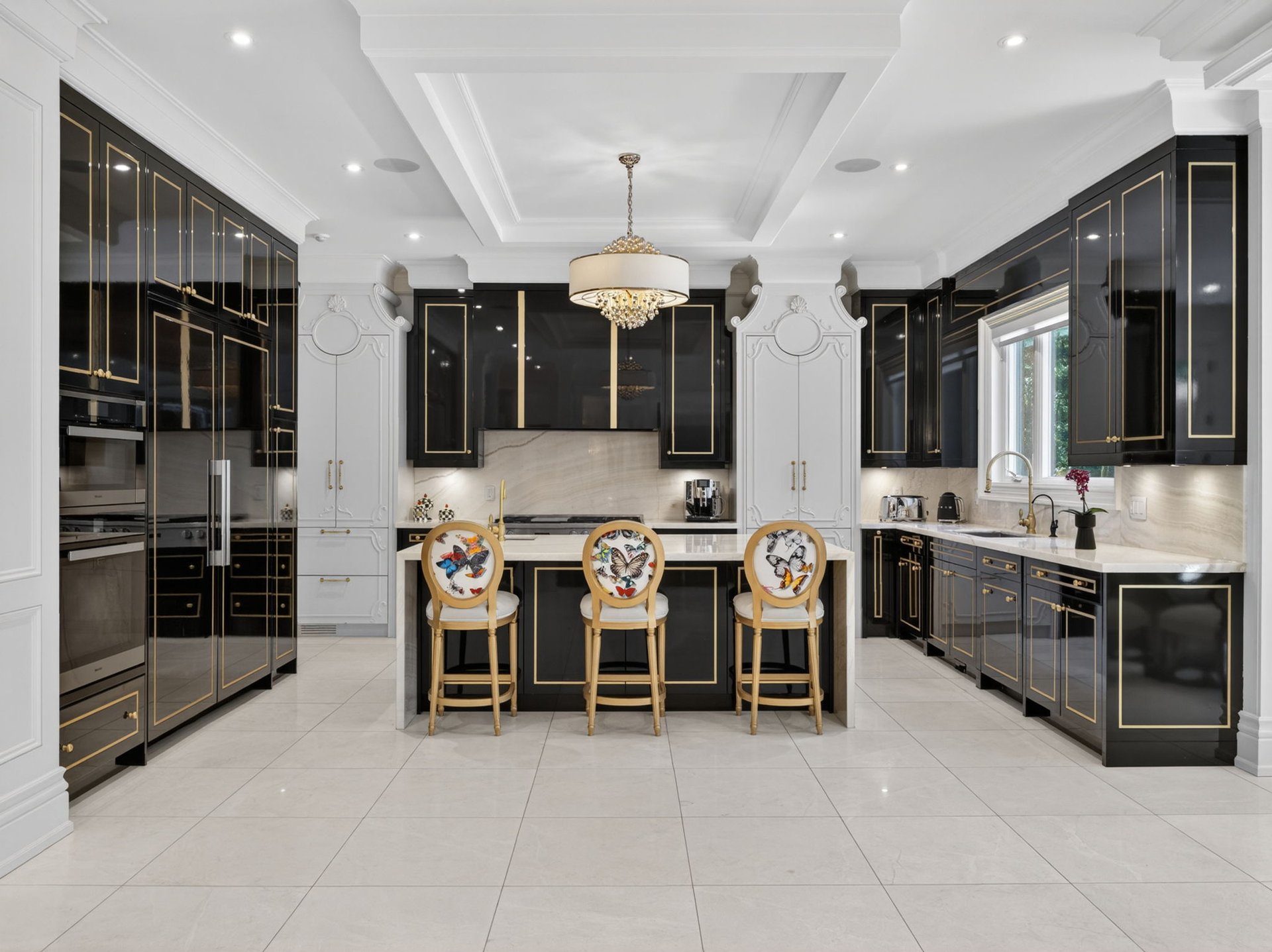 A Rare Ravine Estate
