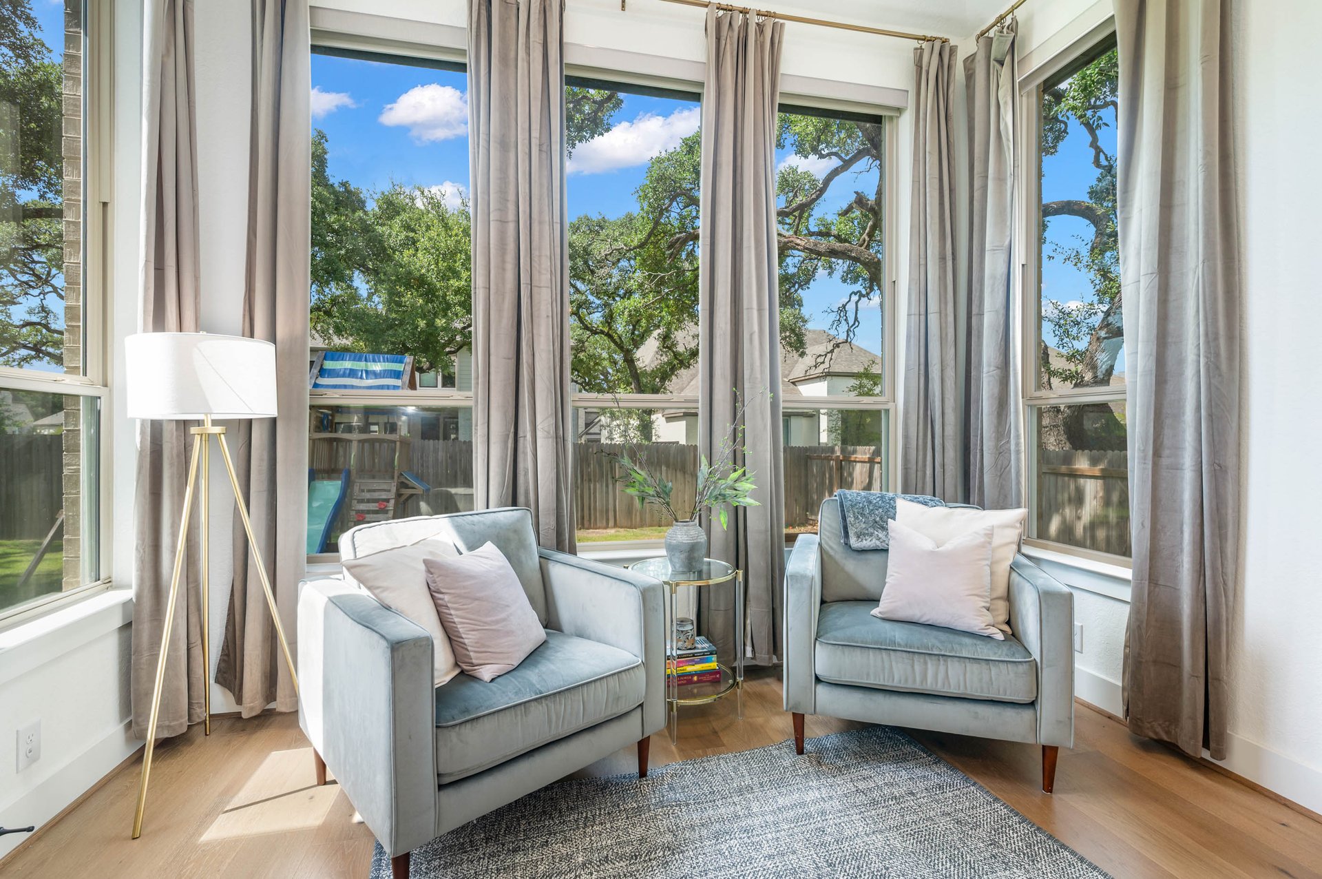 10039 Sarah Place