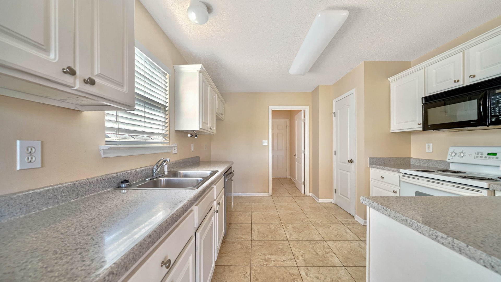 113 NW Imogene Way
