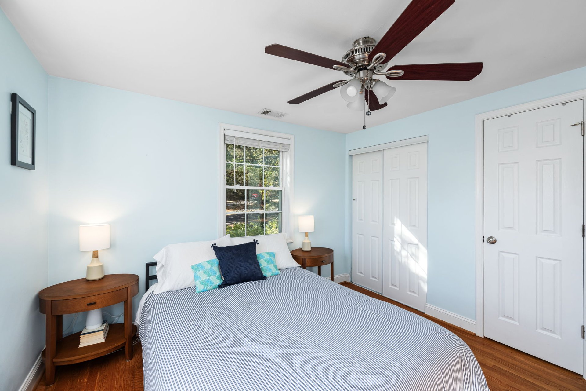 A Special End Unit in Warwick Village / Del Ray