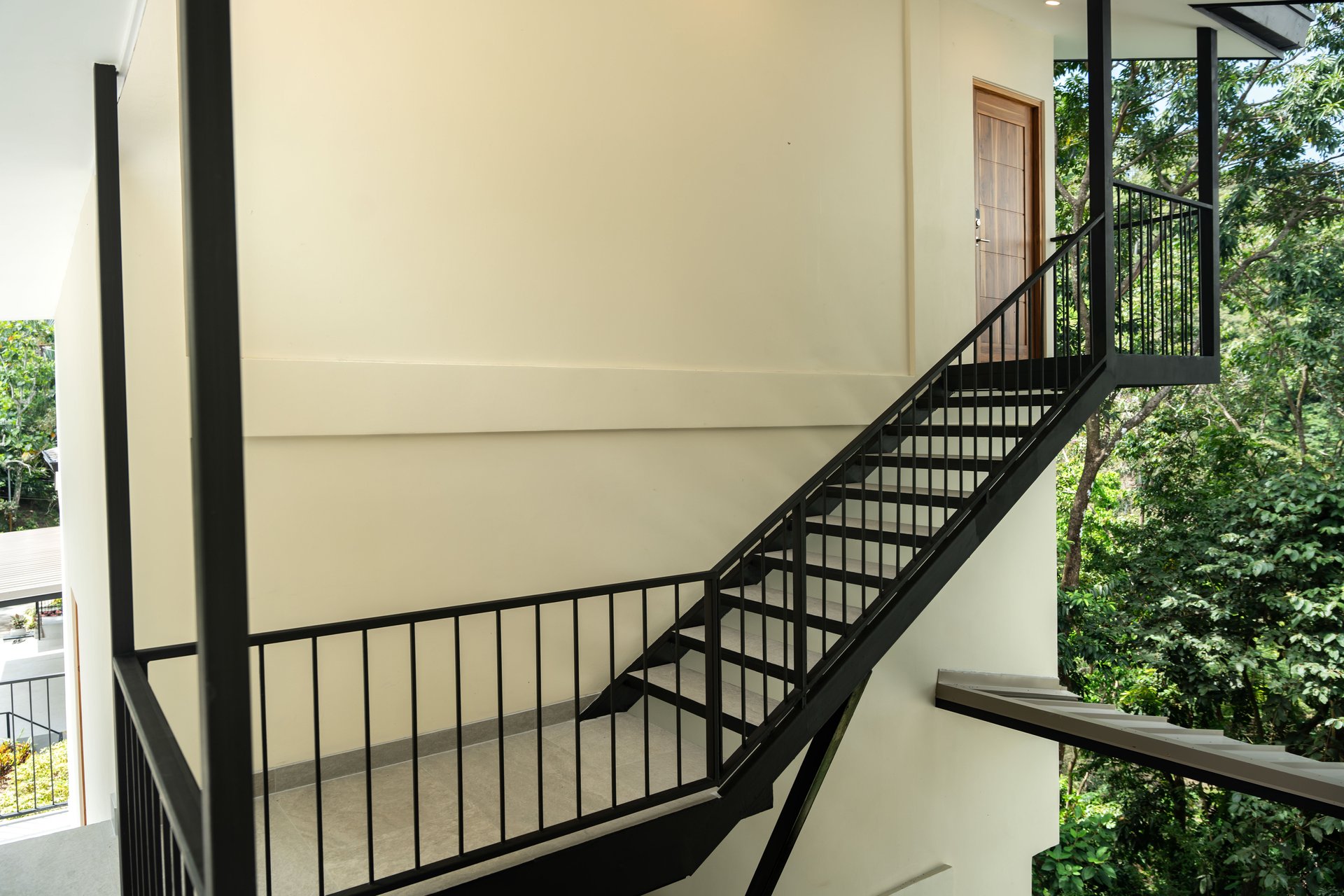 Grand luxury 9 bedroom, 9.5 bath Rainforest & Mountain View Estate near Marina Pez Vela