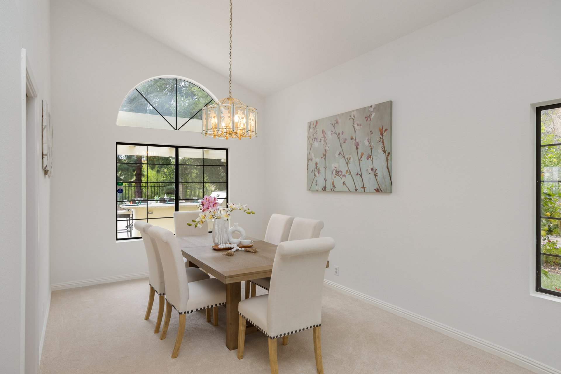 2736 Whitechapel Pl