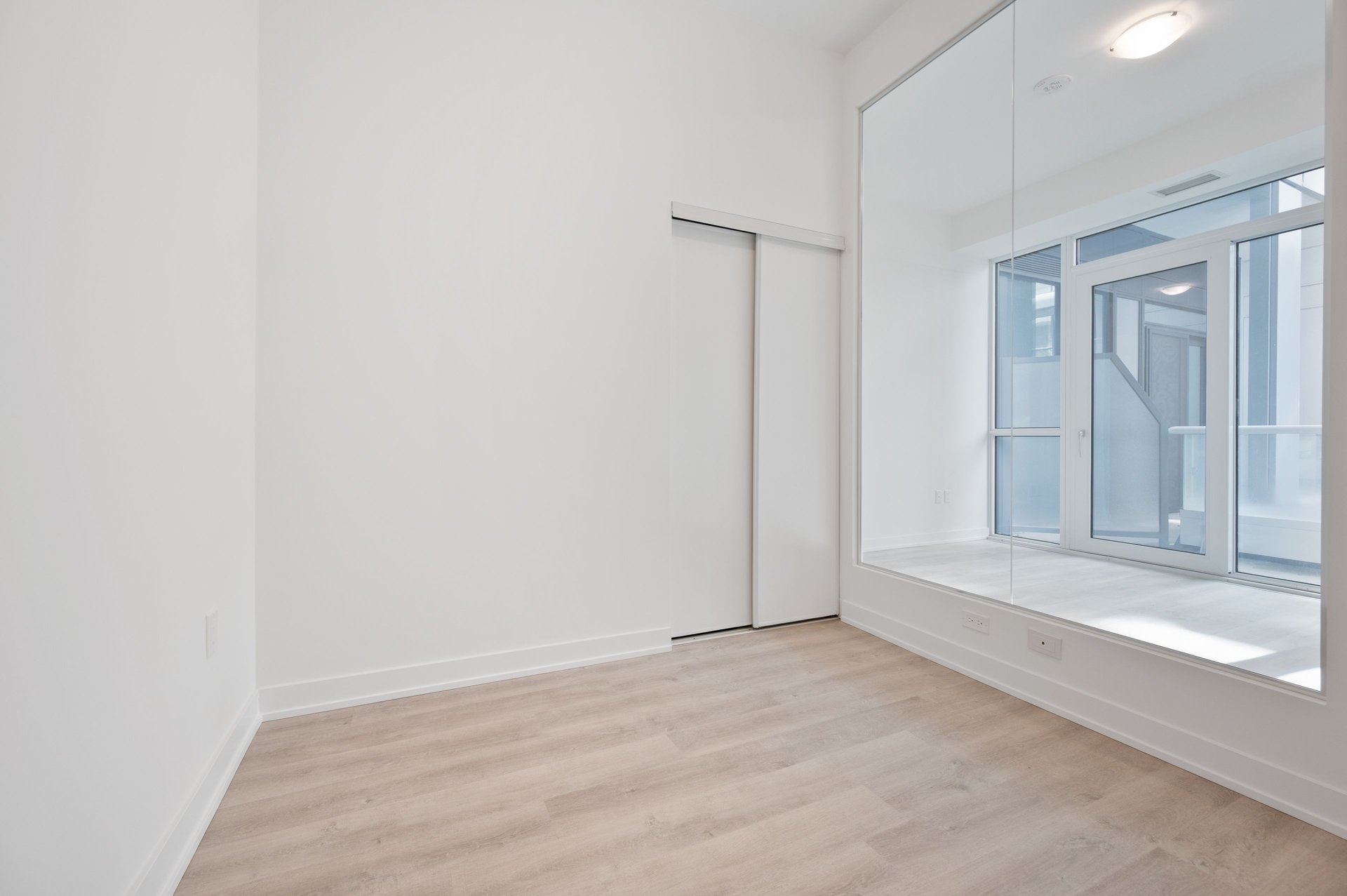 15 Richardson Street #515