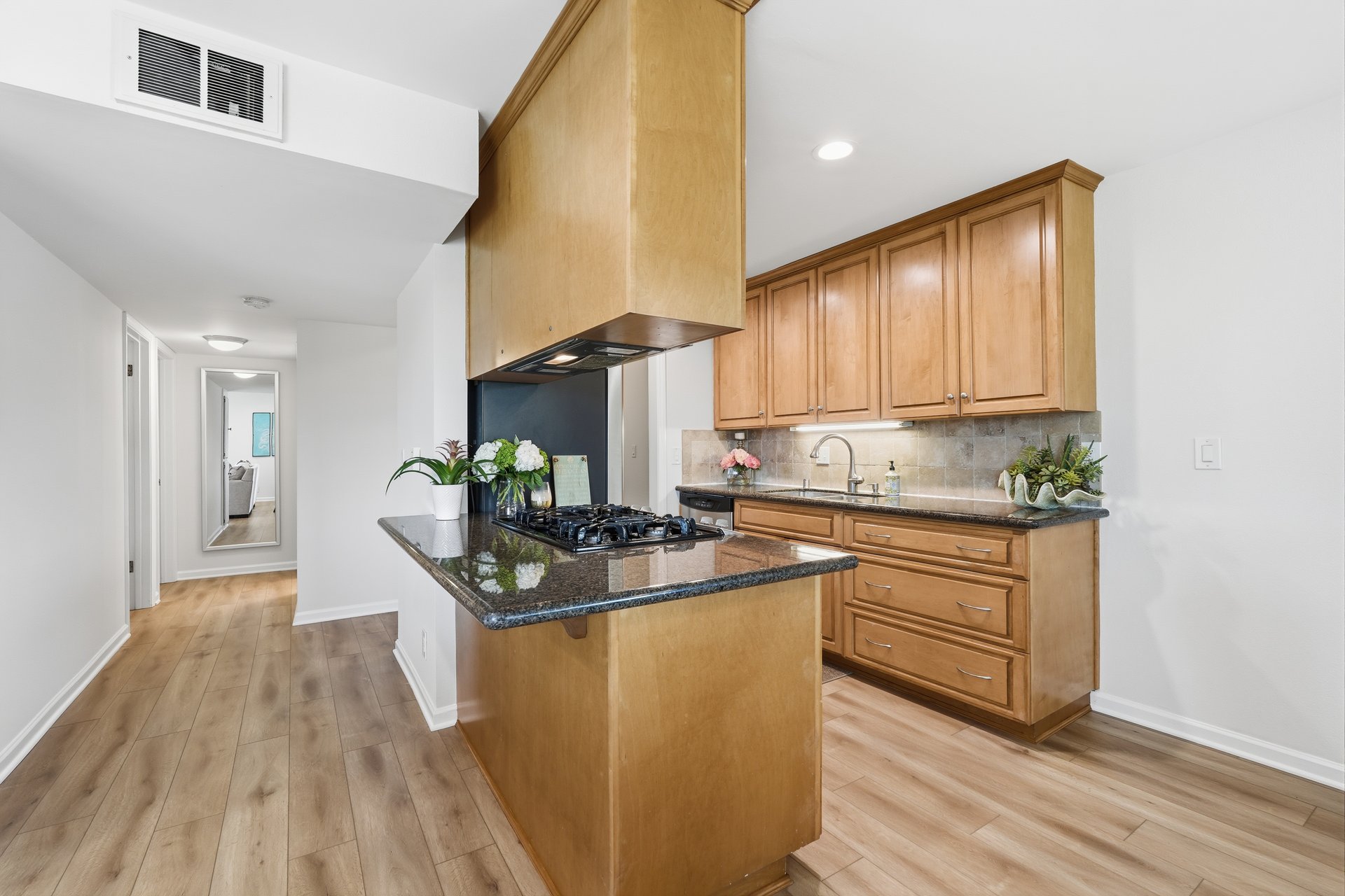 1600 Ardmore Avenue 231