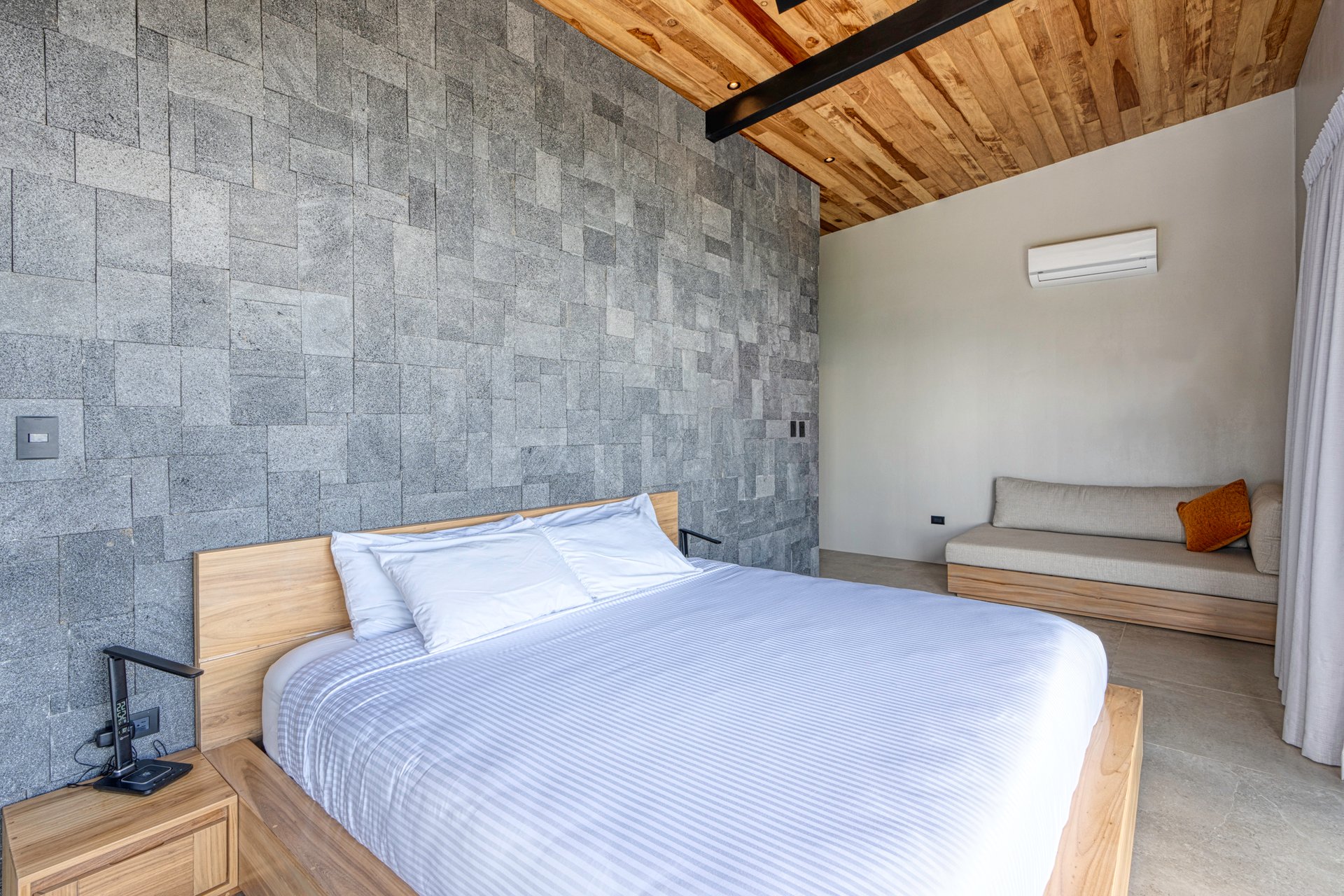 Hermosa Retreat Villa in the Heart of Costa Rica