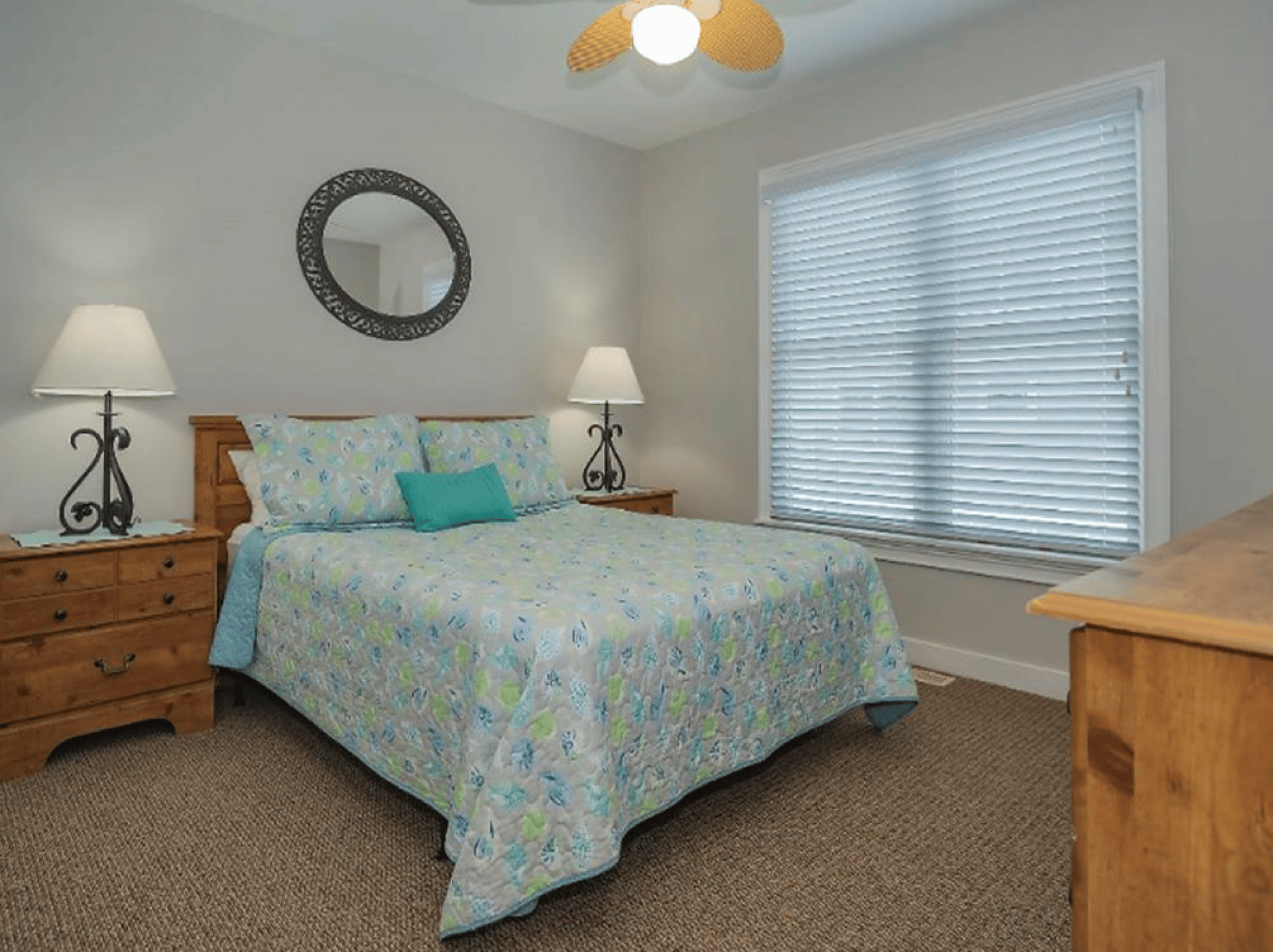 12 E Gloucester Avenue, Harvey Cedars