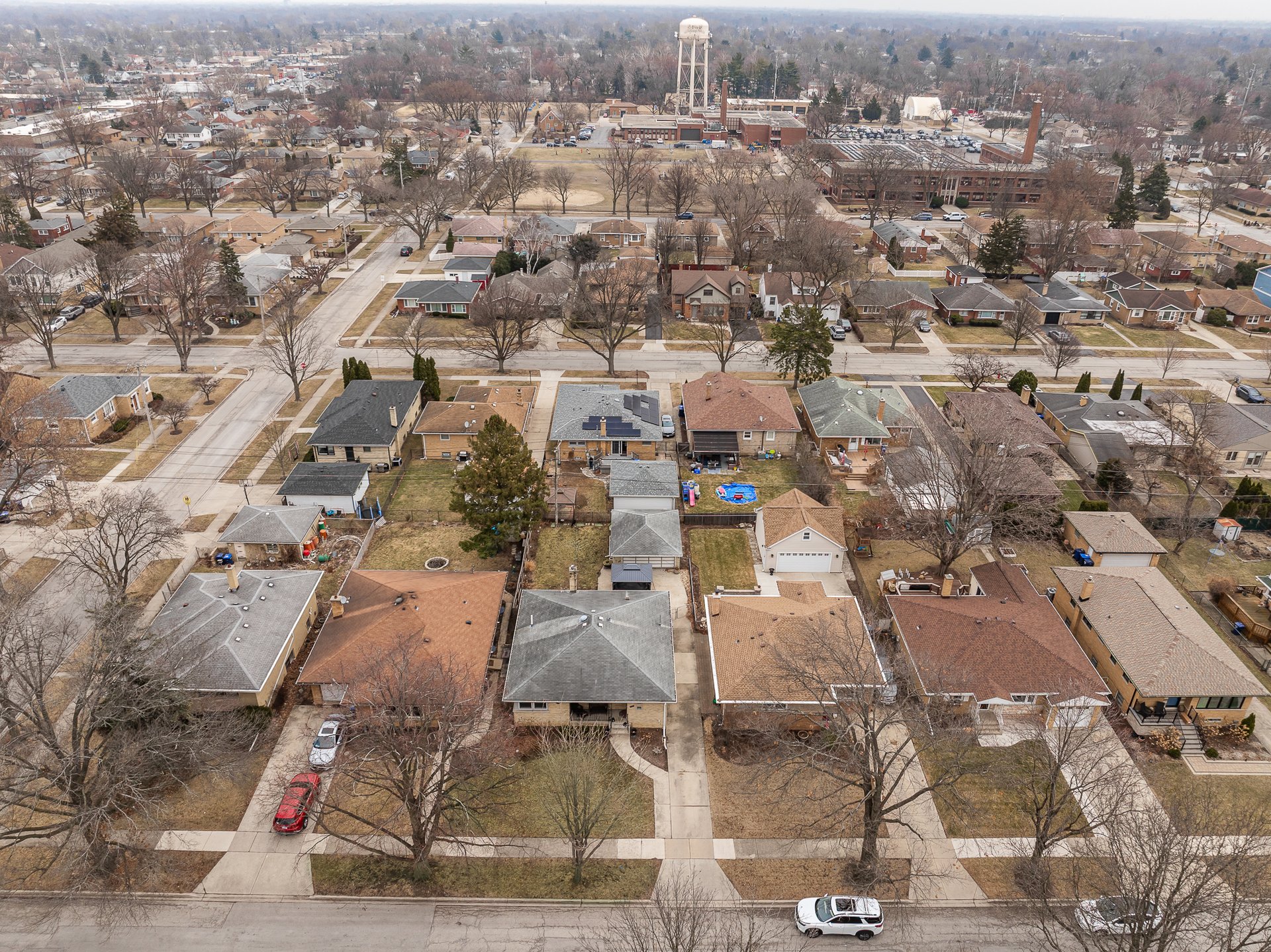 937 Robinhood Ln