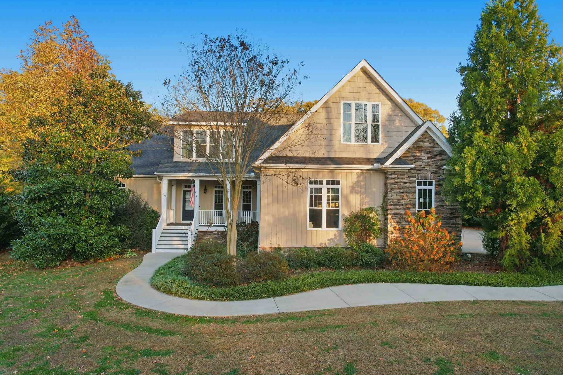 60 Montague Circle