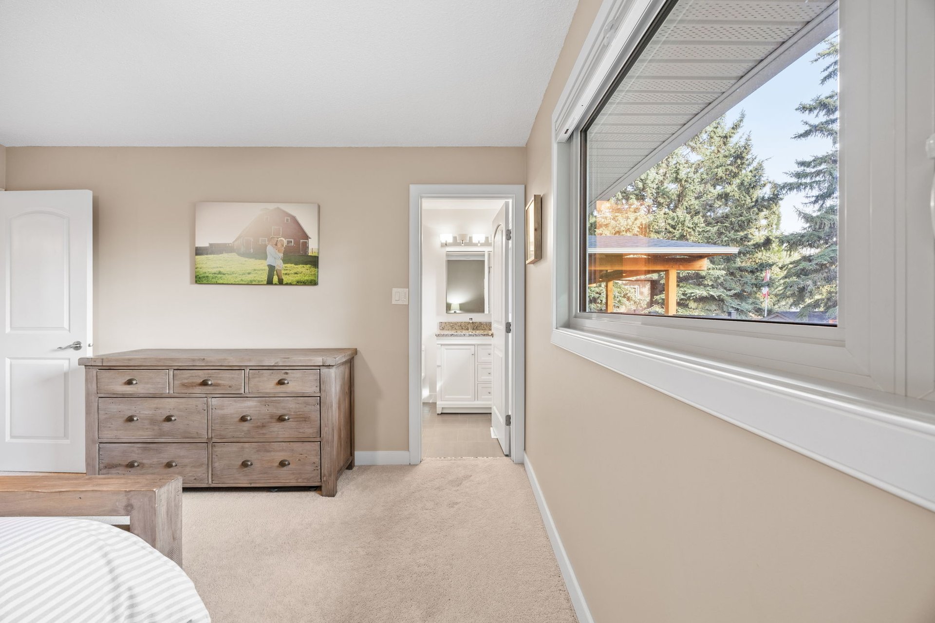 111 Silvergrove Green