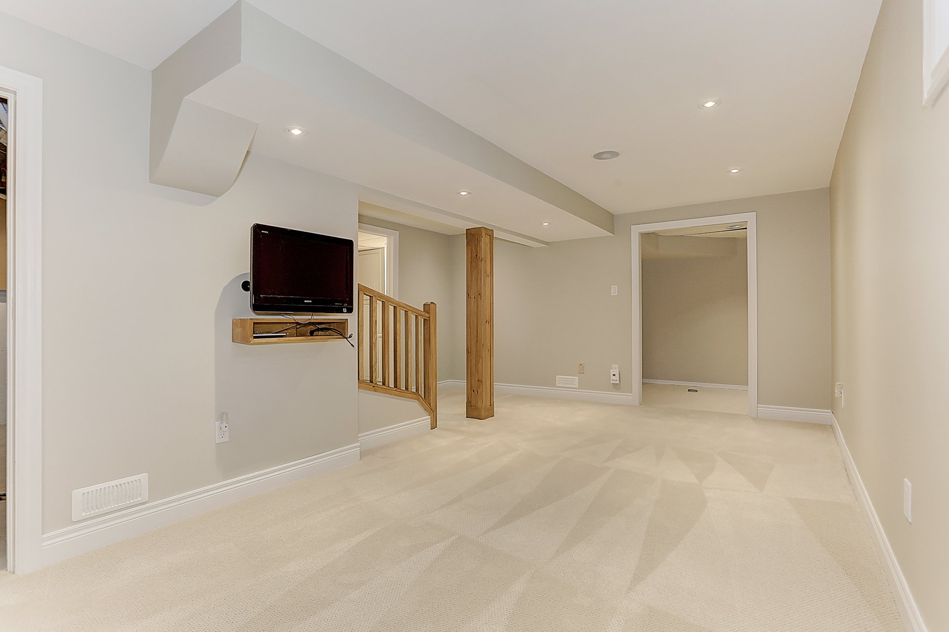 3158 Kilbride Cres