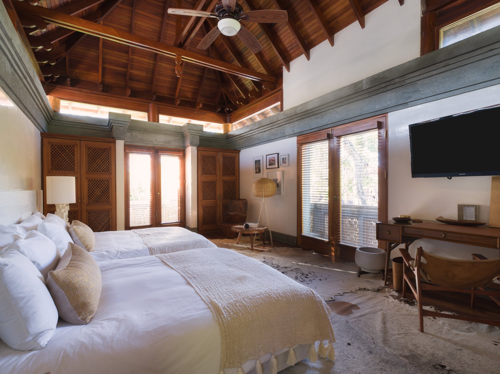 Villa Serena | Oceanfront Luxury in Playa Langosta